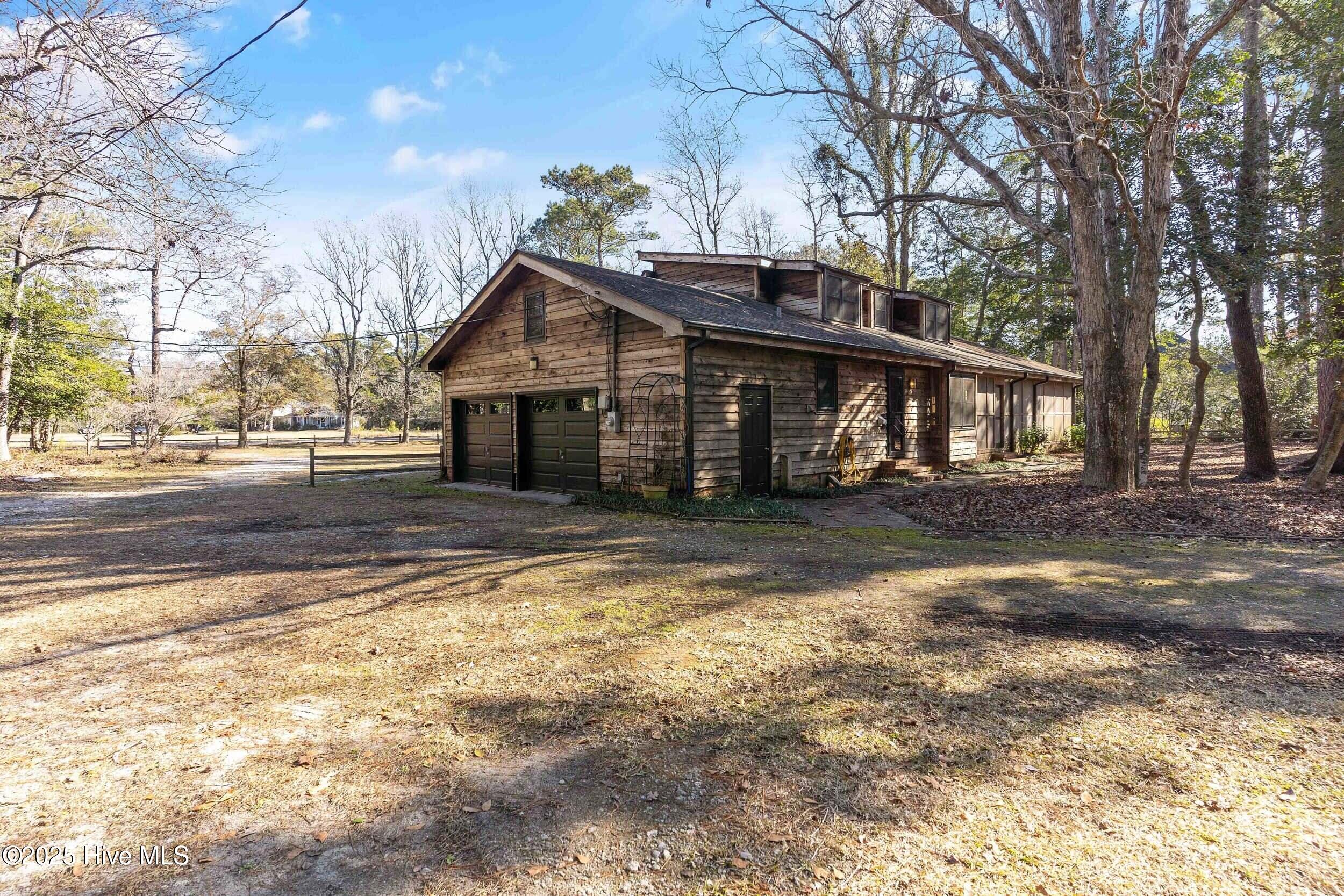 718 Edgewater Club Road