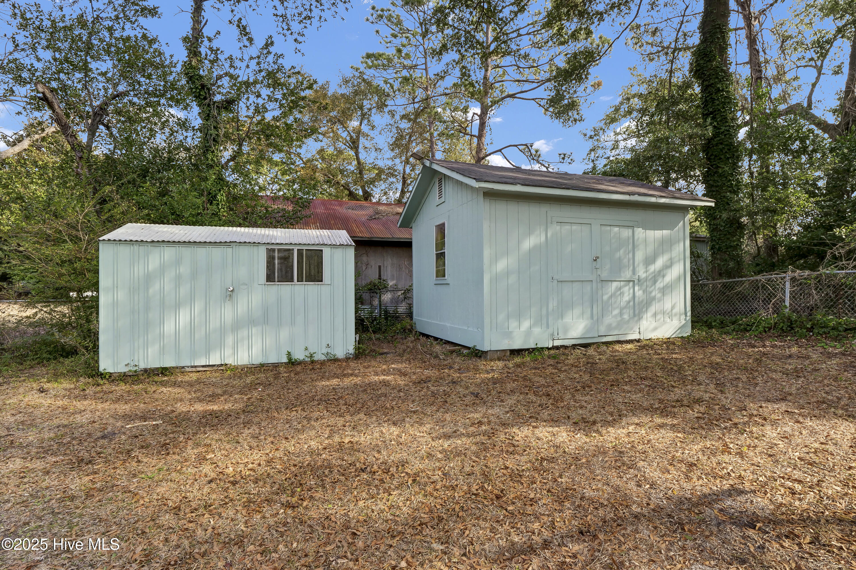 735 Eastwood Road