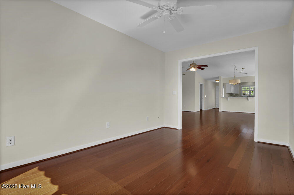 404 Venus Court