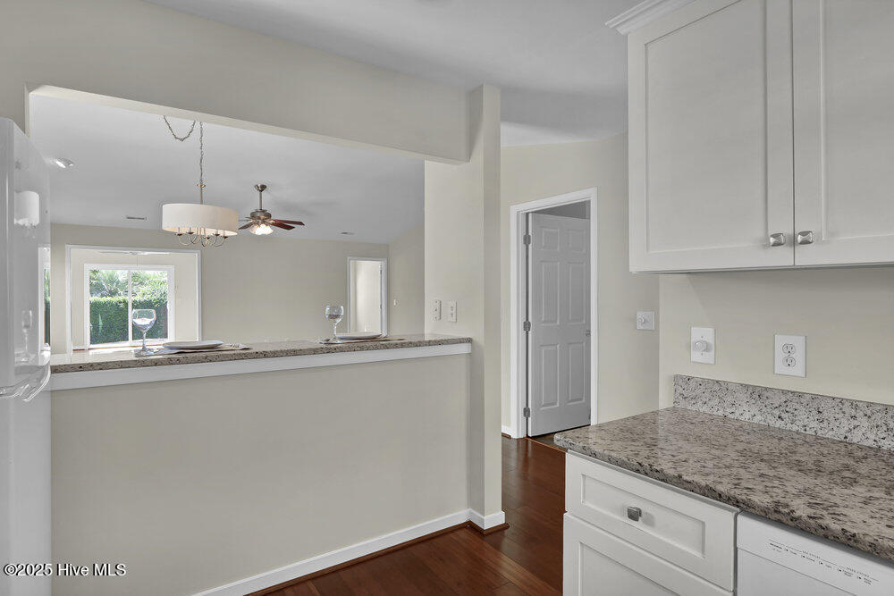 404 Venus Court