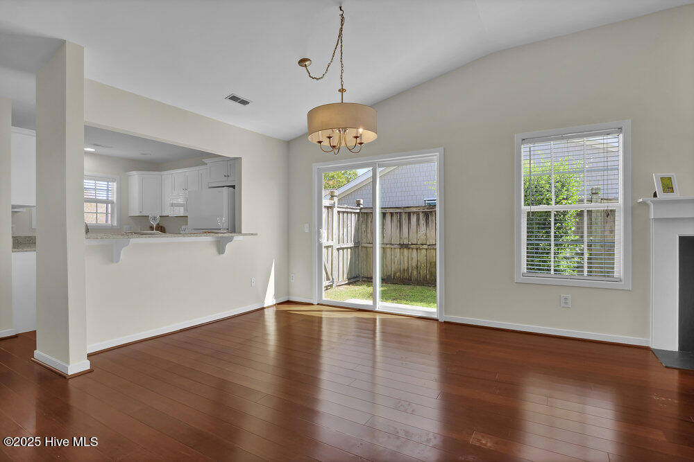 404 Venus Court