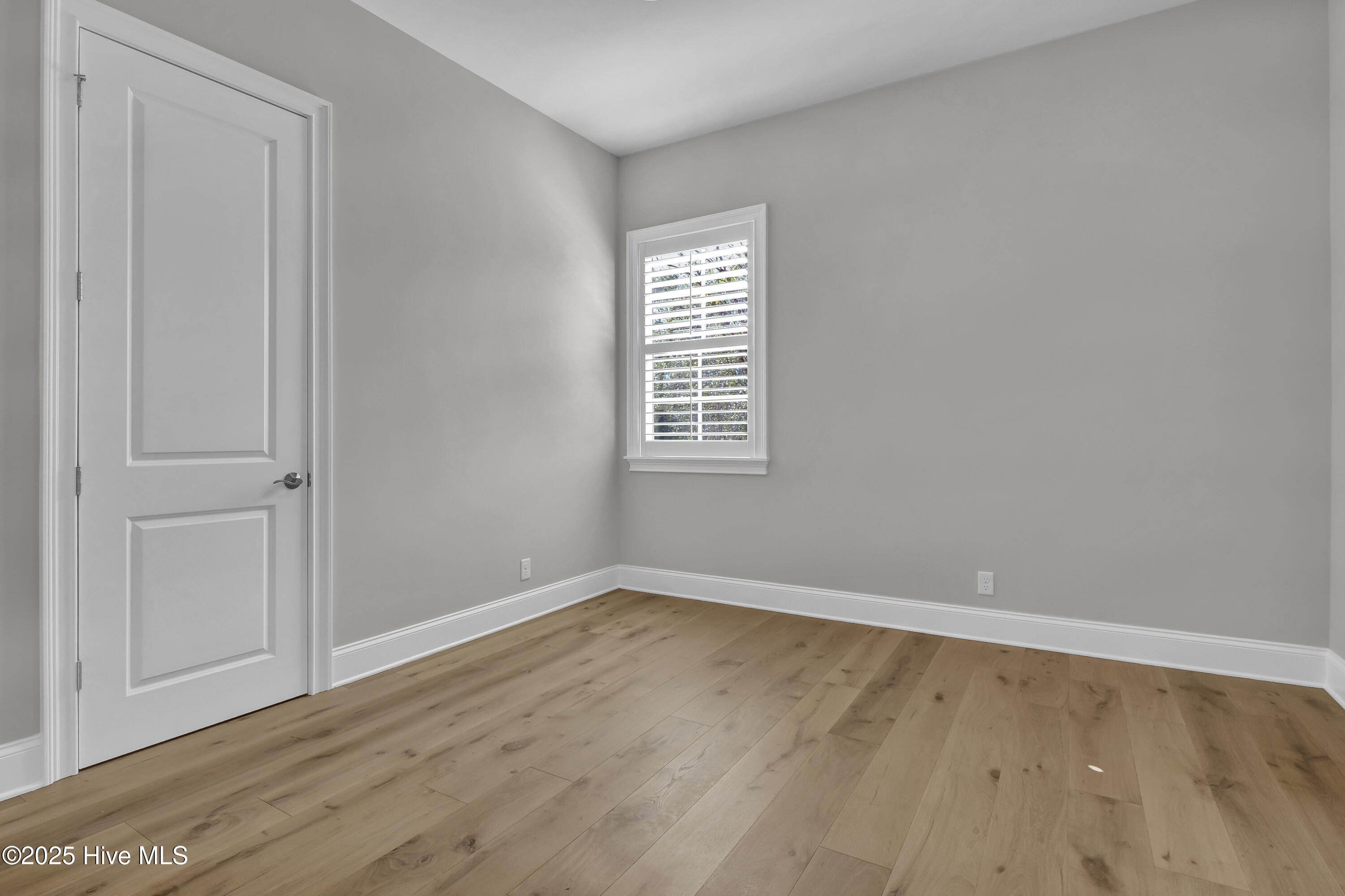 1812 Newington Court