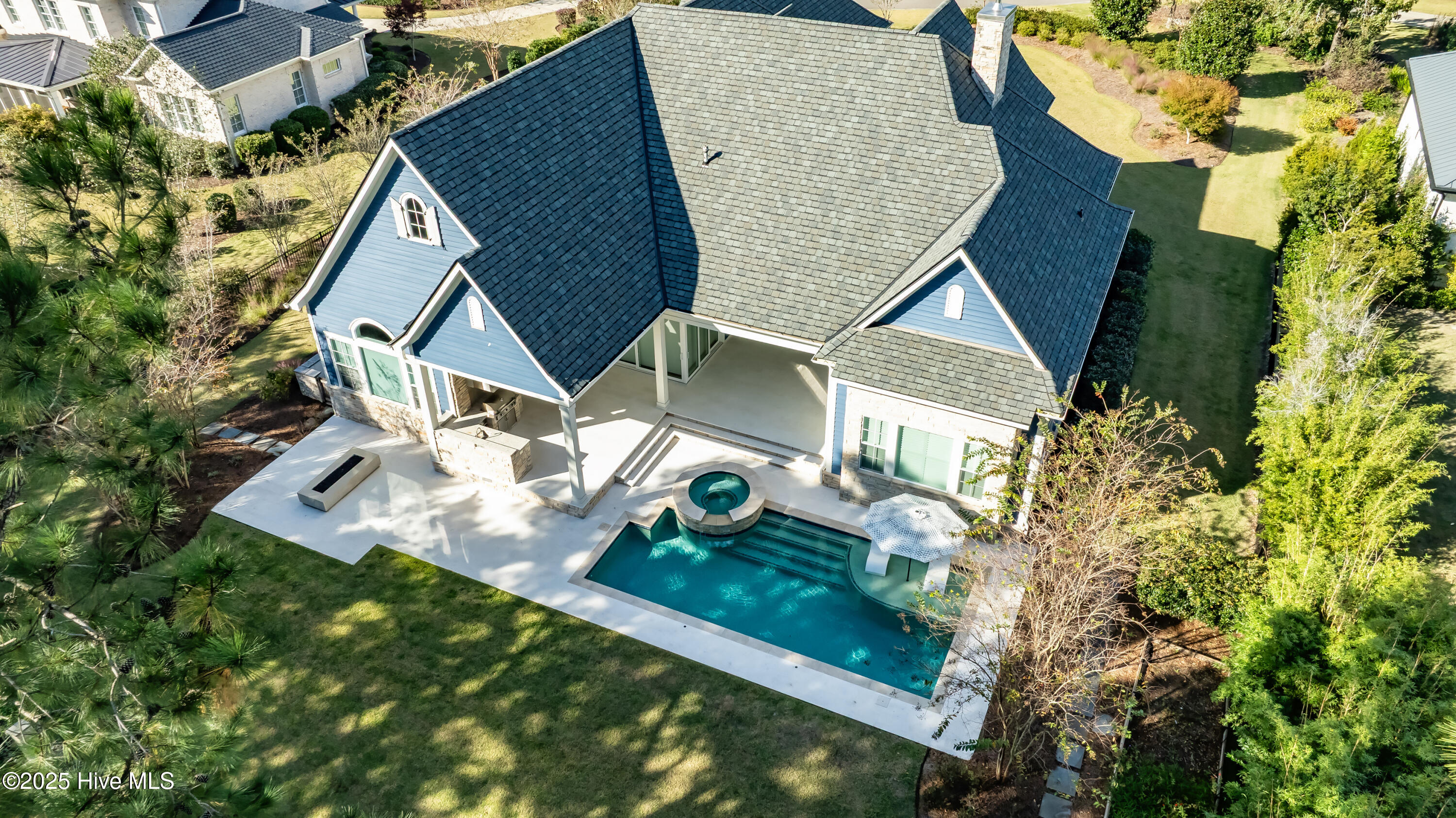 1812 Newington Court