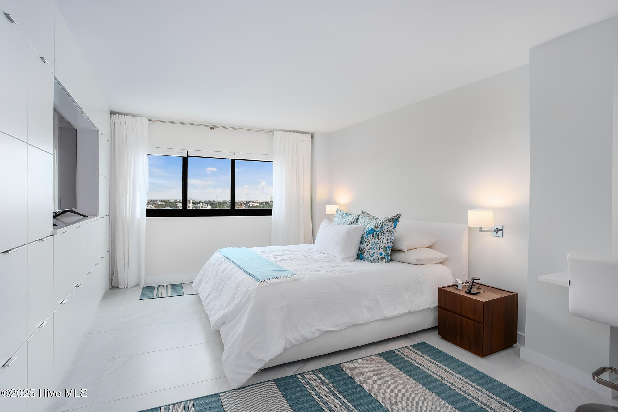322 Causeway Drive Ste 702