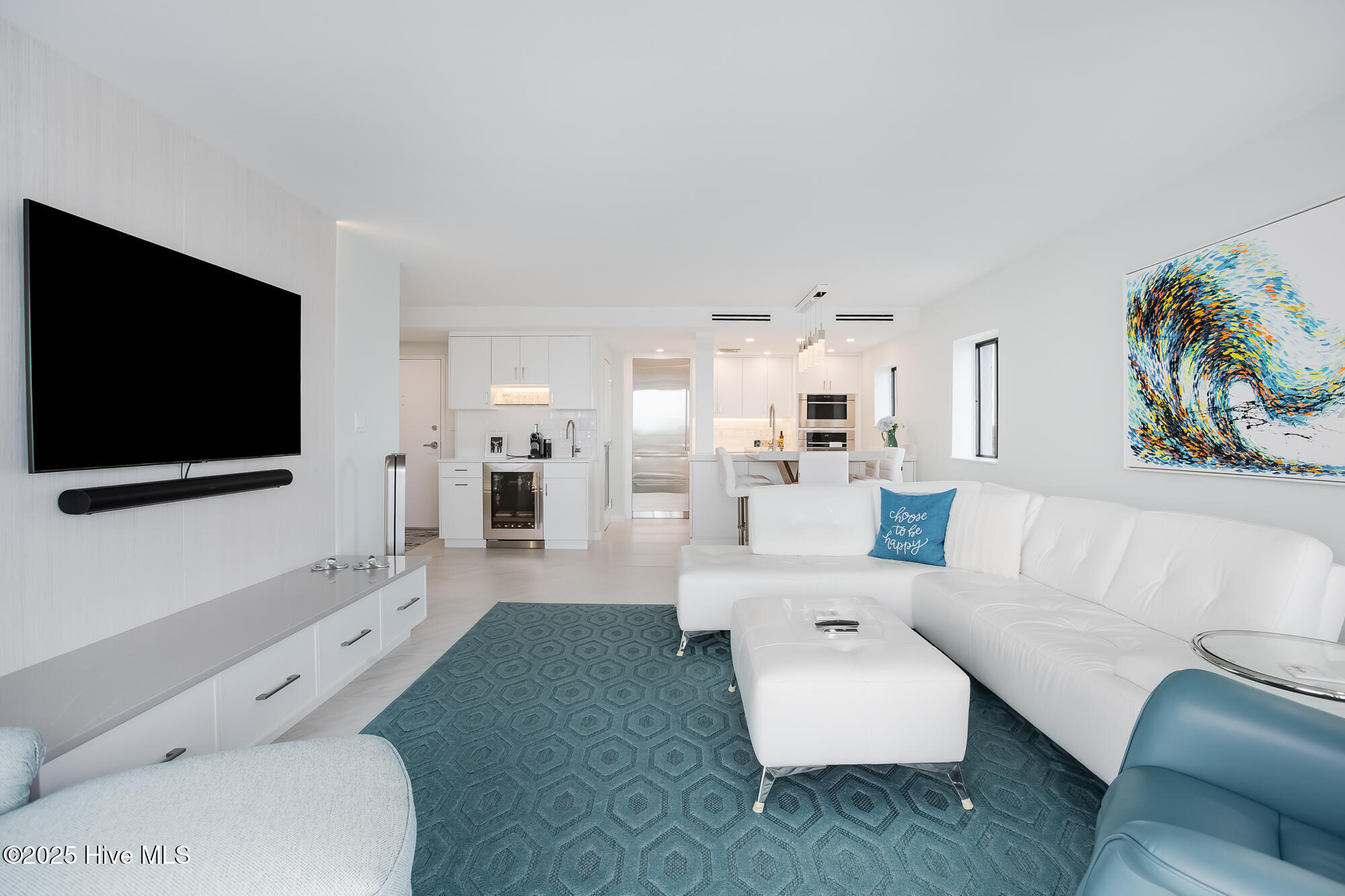 322 Causeway Drive Ste 702