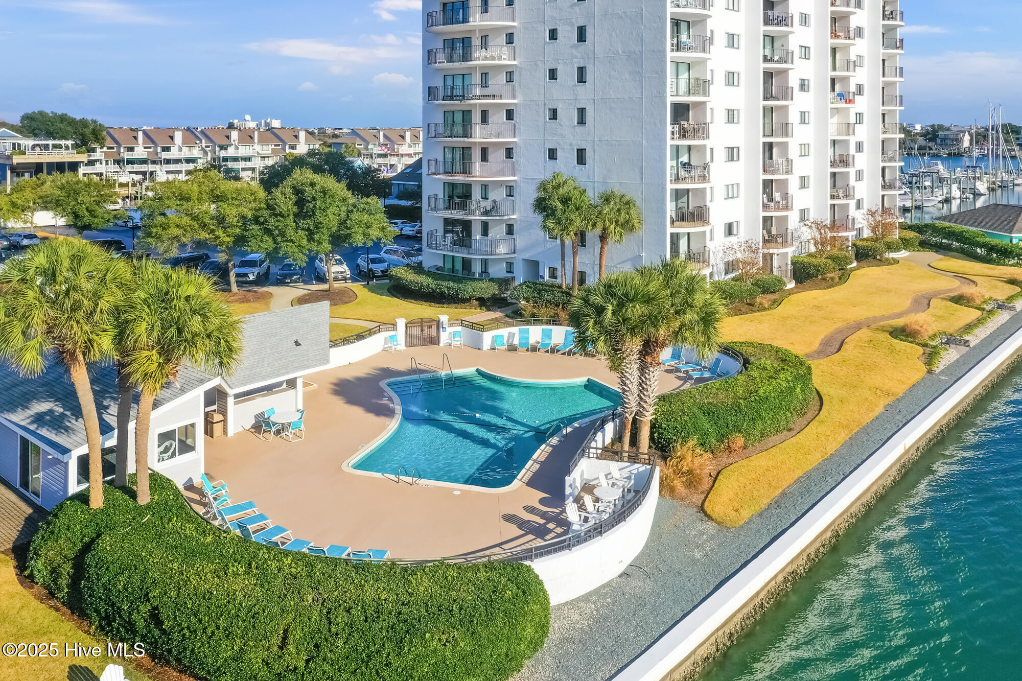 322 Causeway Drive Ste 702