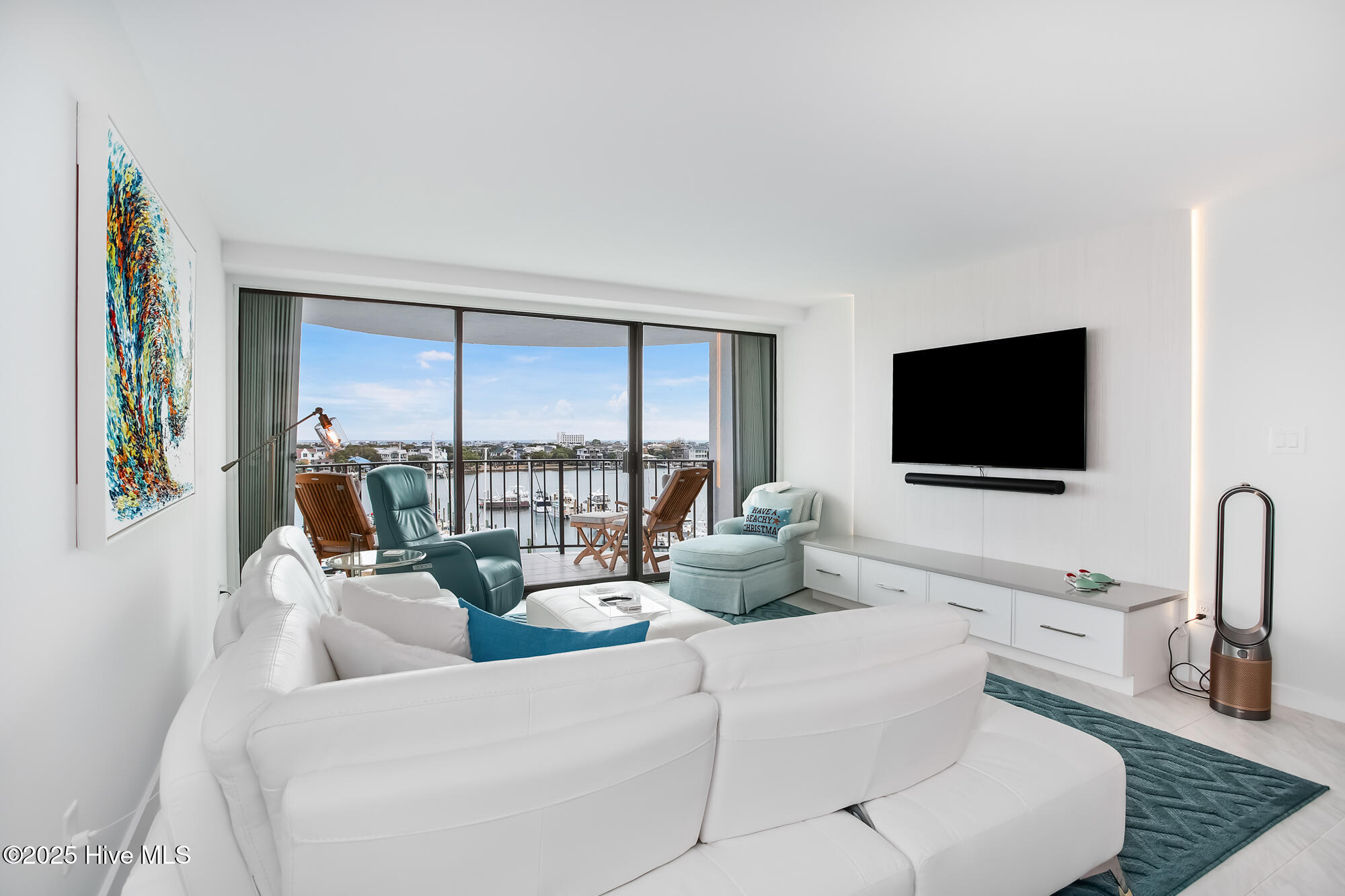 322 Causeway Drive Ste 702
