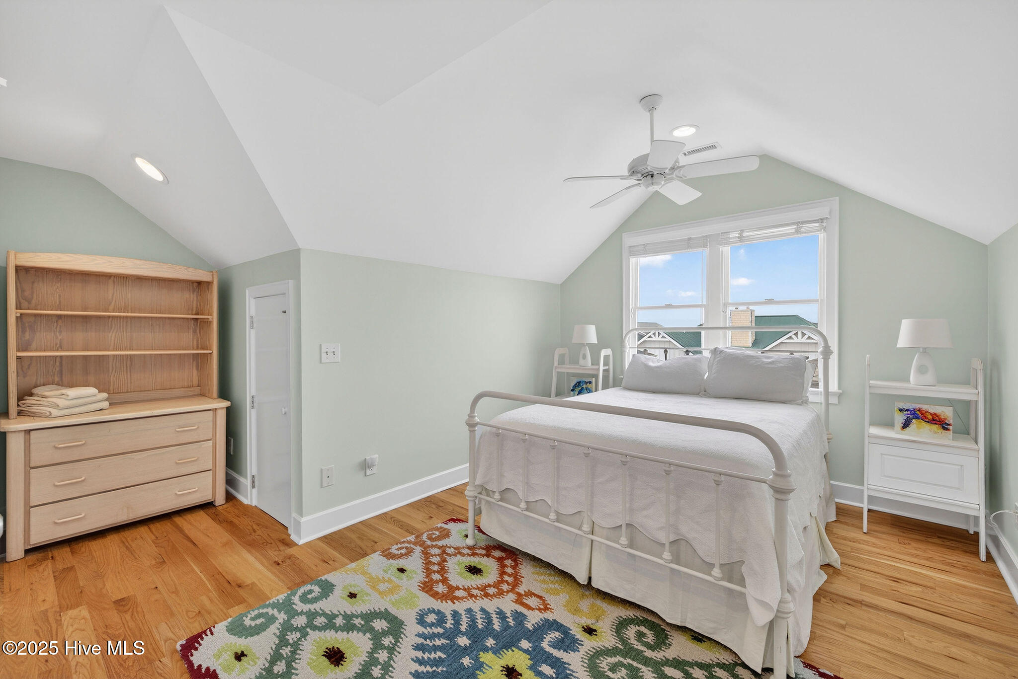 4 Sandpiper Street Unit B