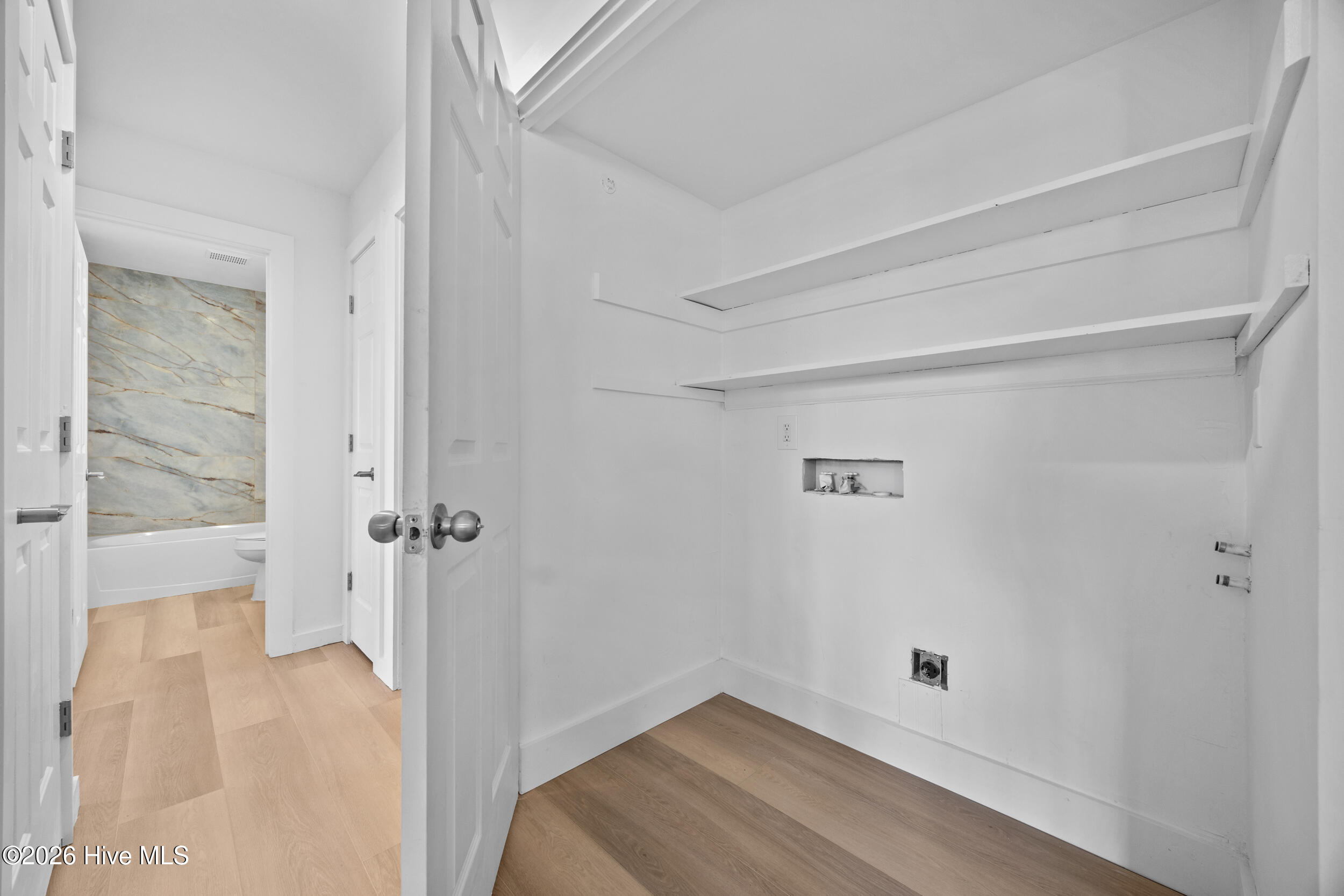 101 Barton Oaks Drive
