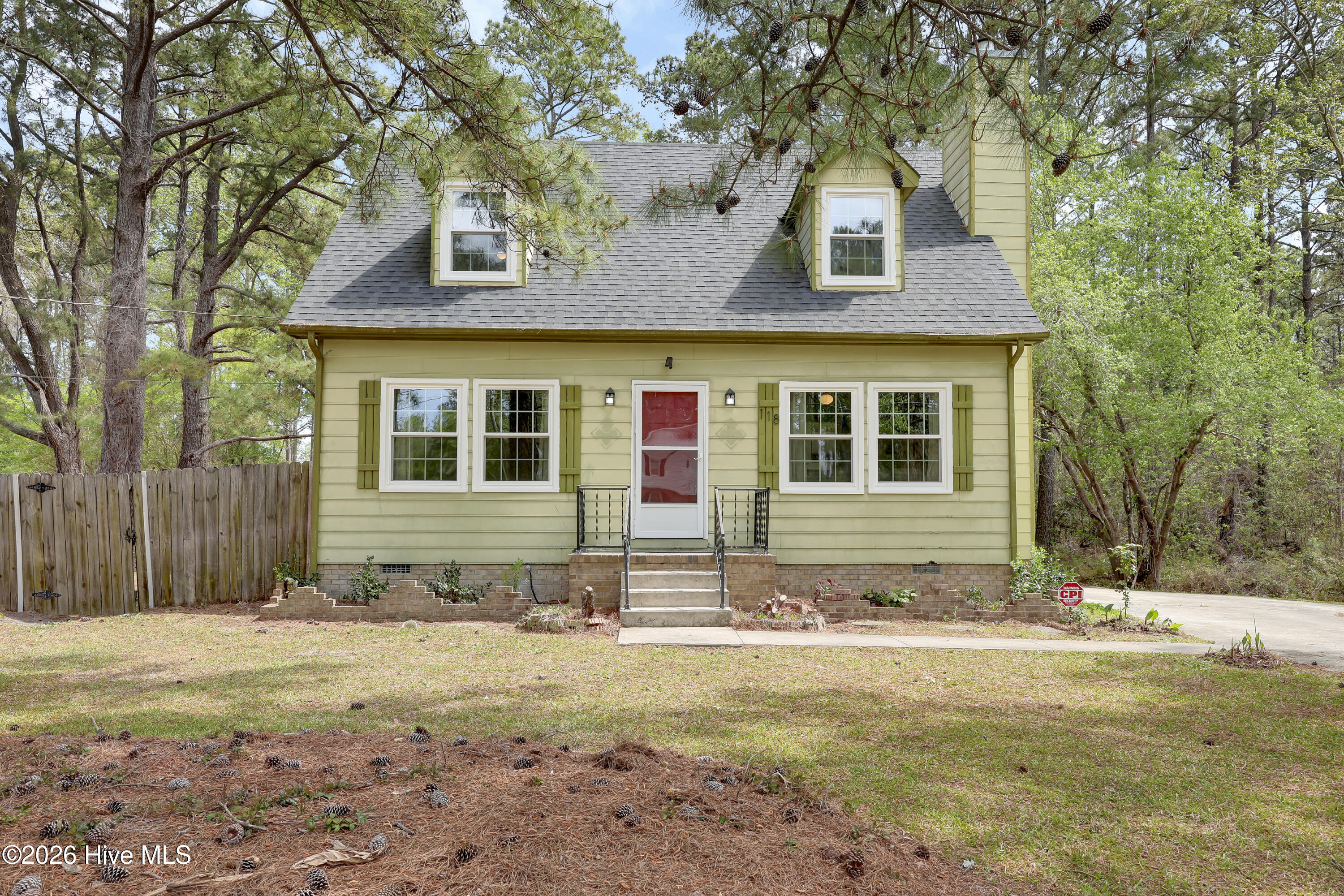 118 Deerfield Road