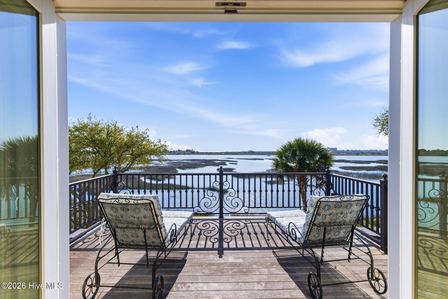 2352 Ocean Point Drive