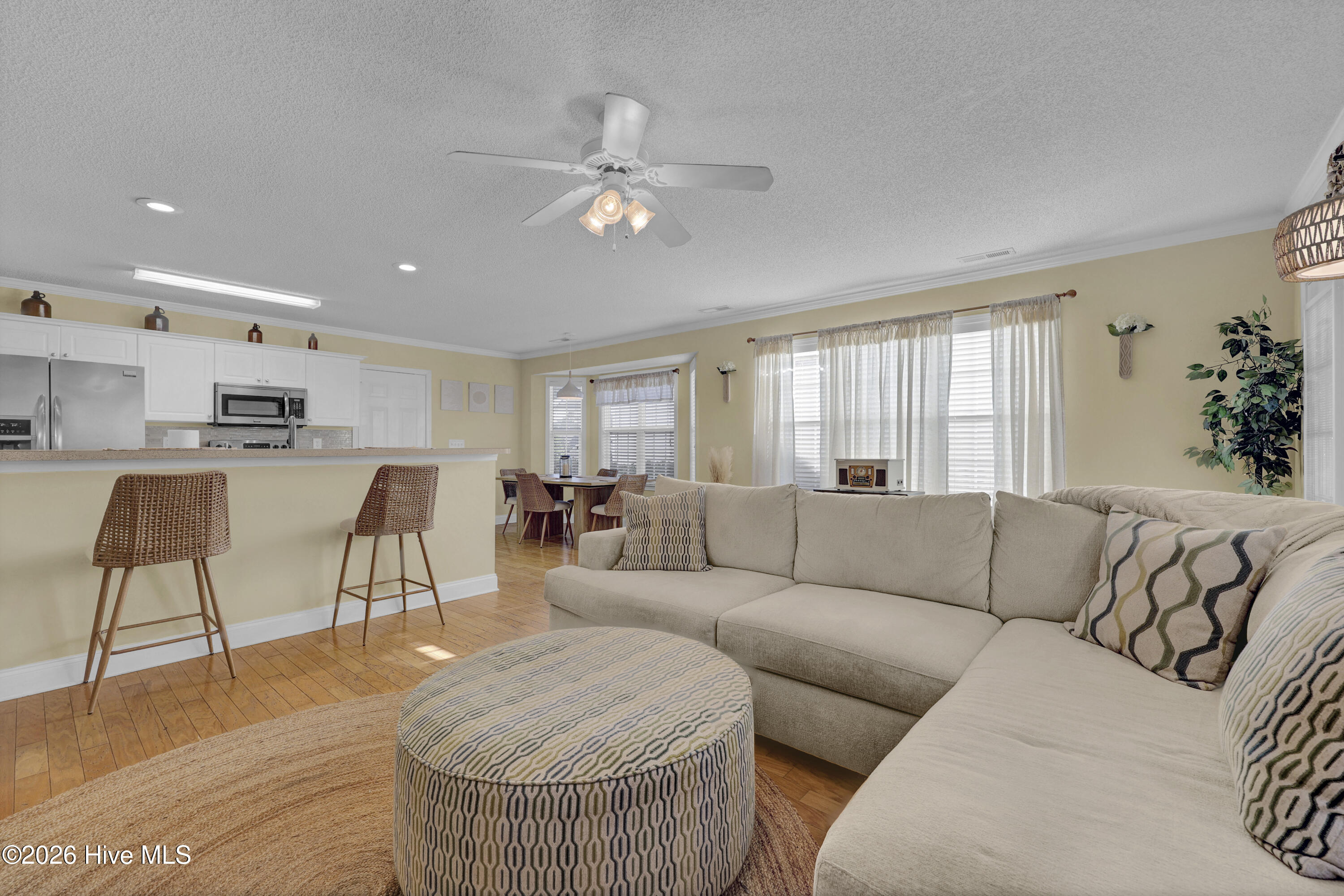 607 Laveen Way