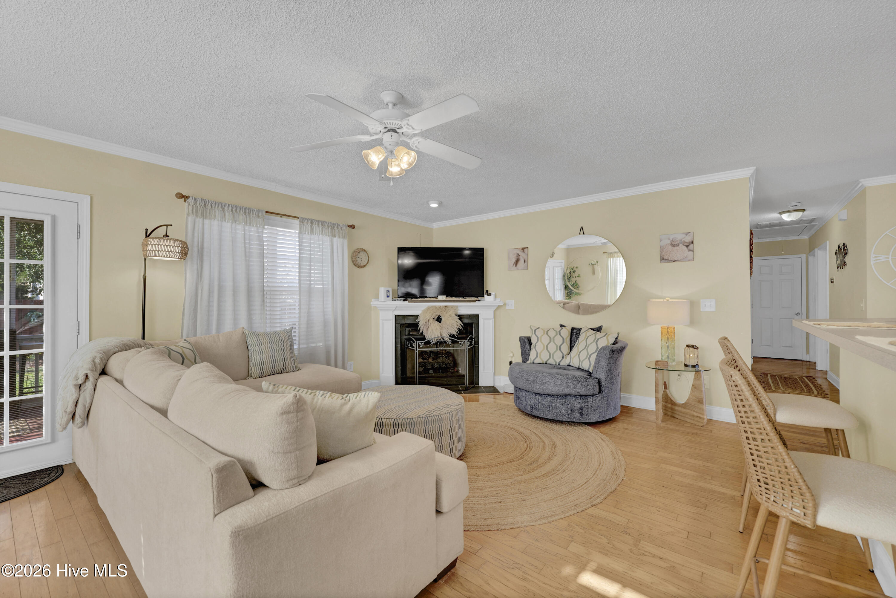 607 Laveen Way