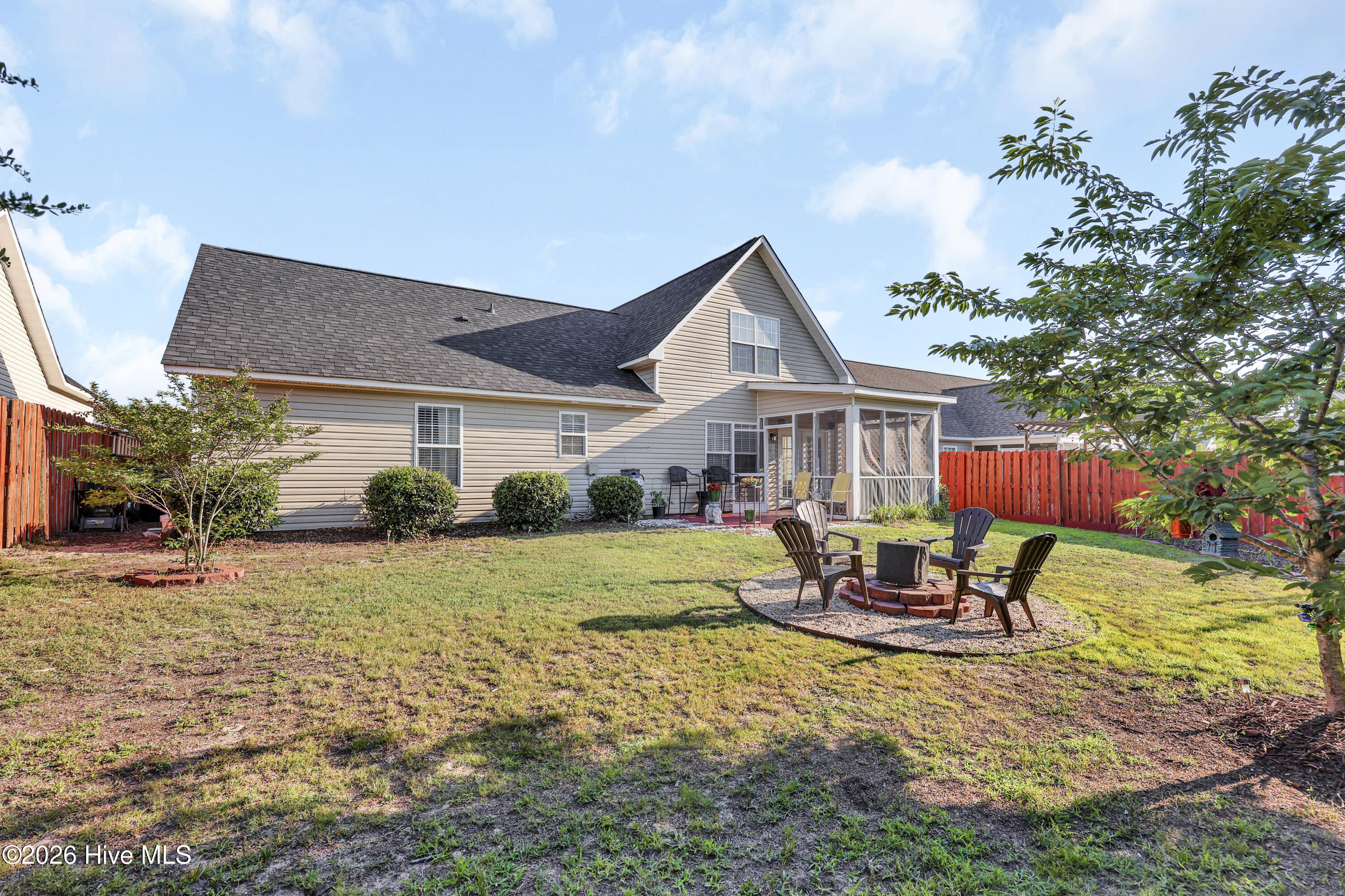 607 Laveen Way