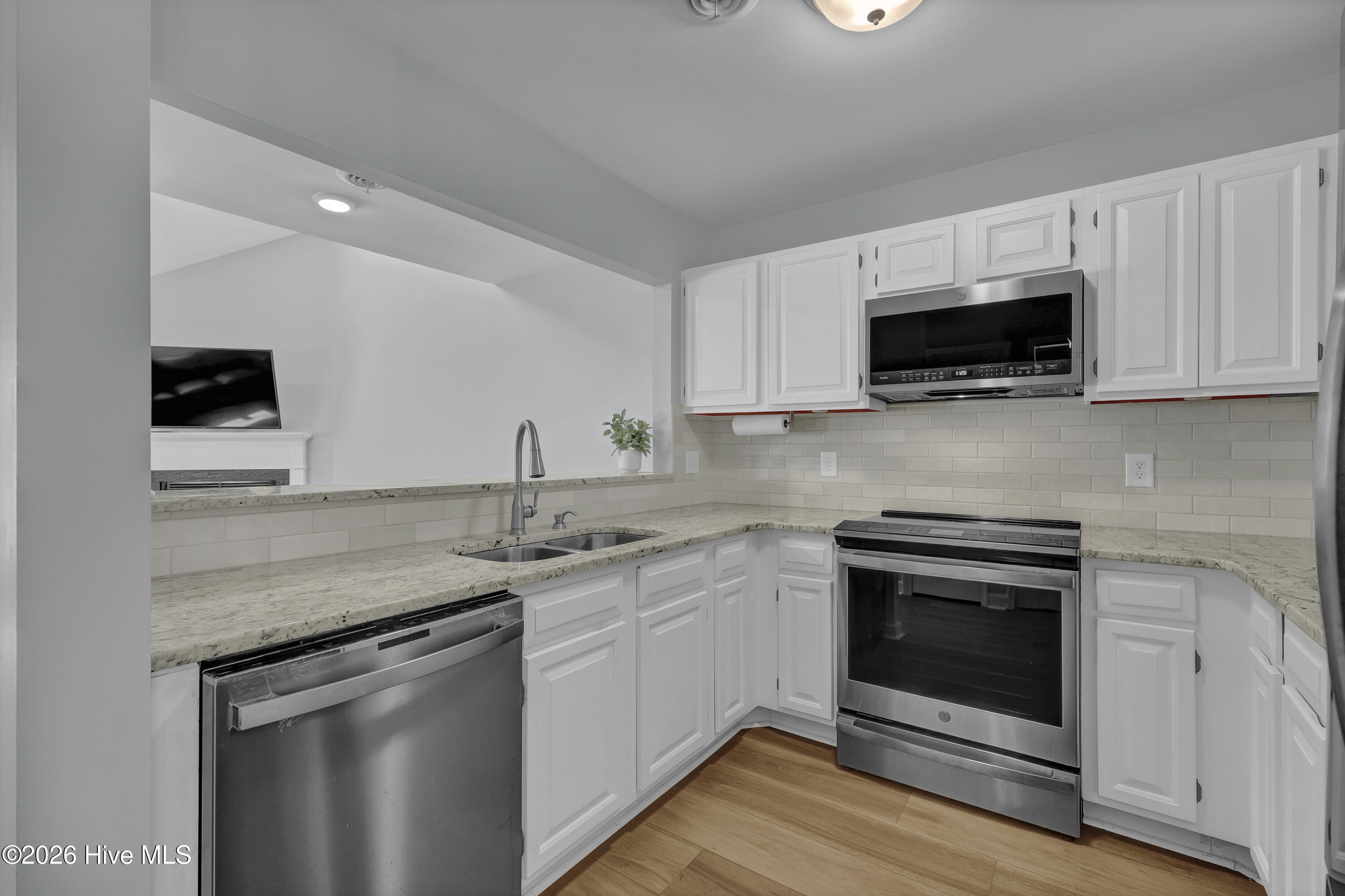 6211 Wrightsville Avenue Apt 129