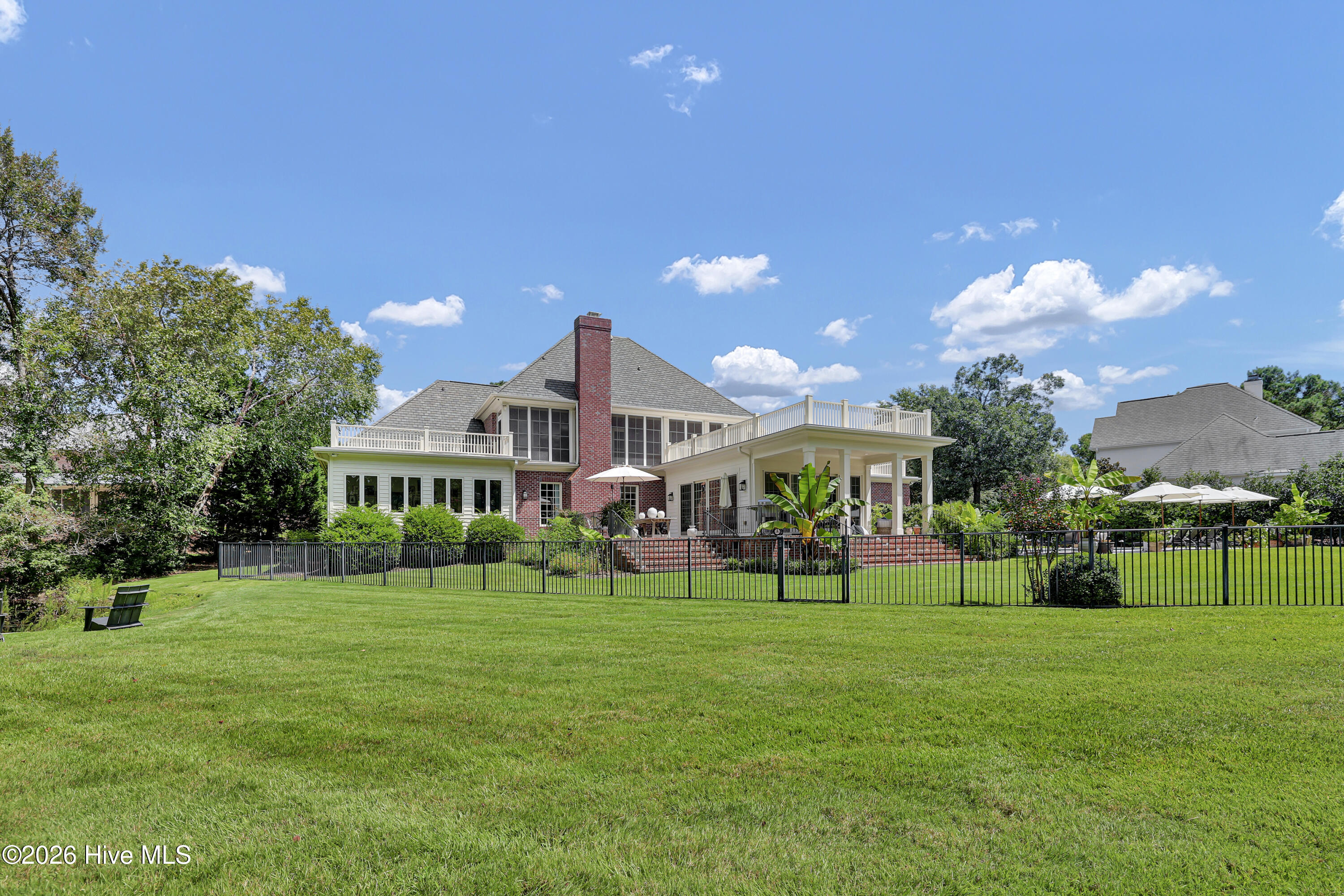 708 Planters Row