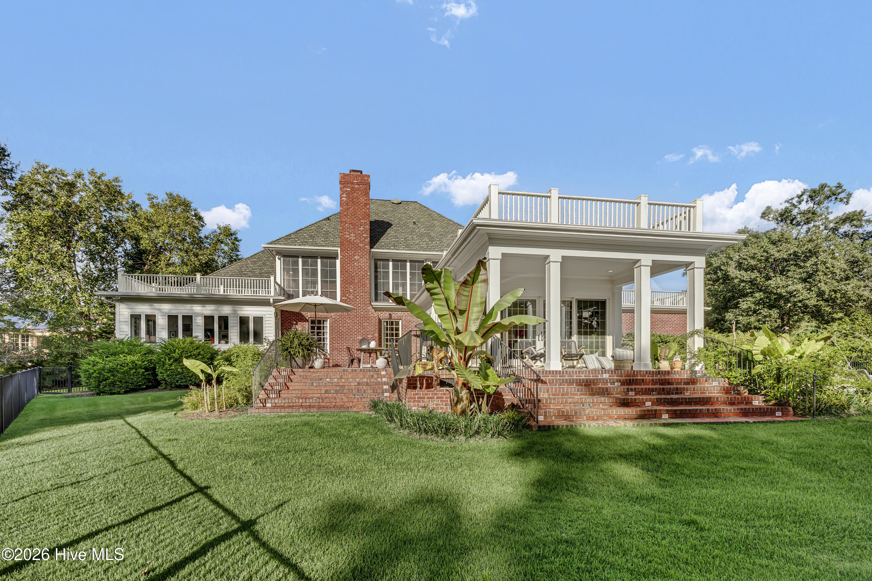708 Planters Row