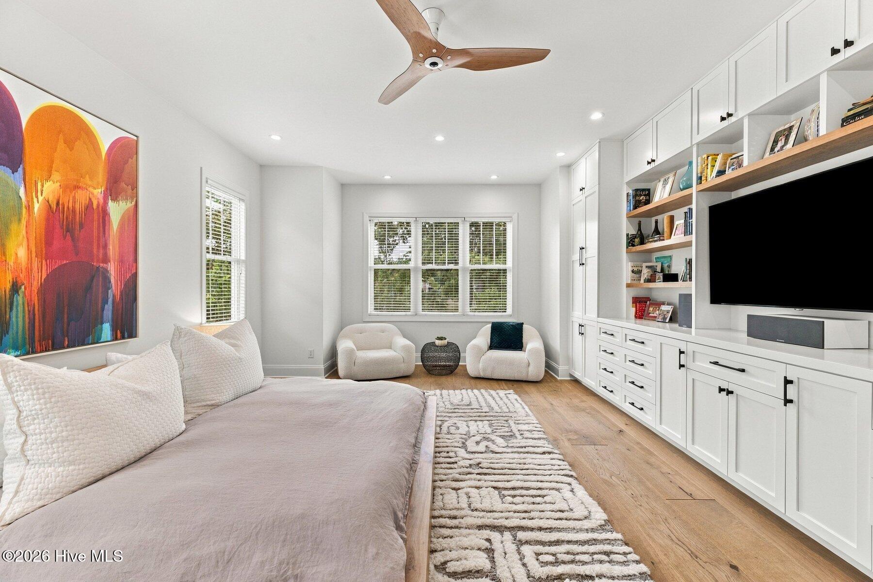 4302 Lauralis Bluff Court
