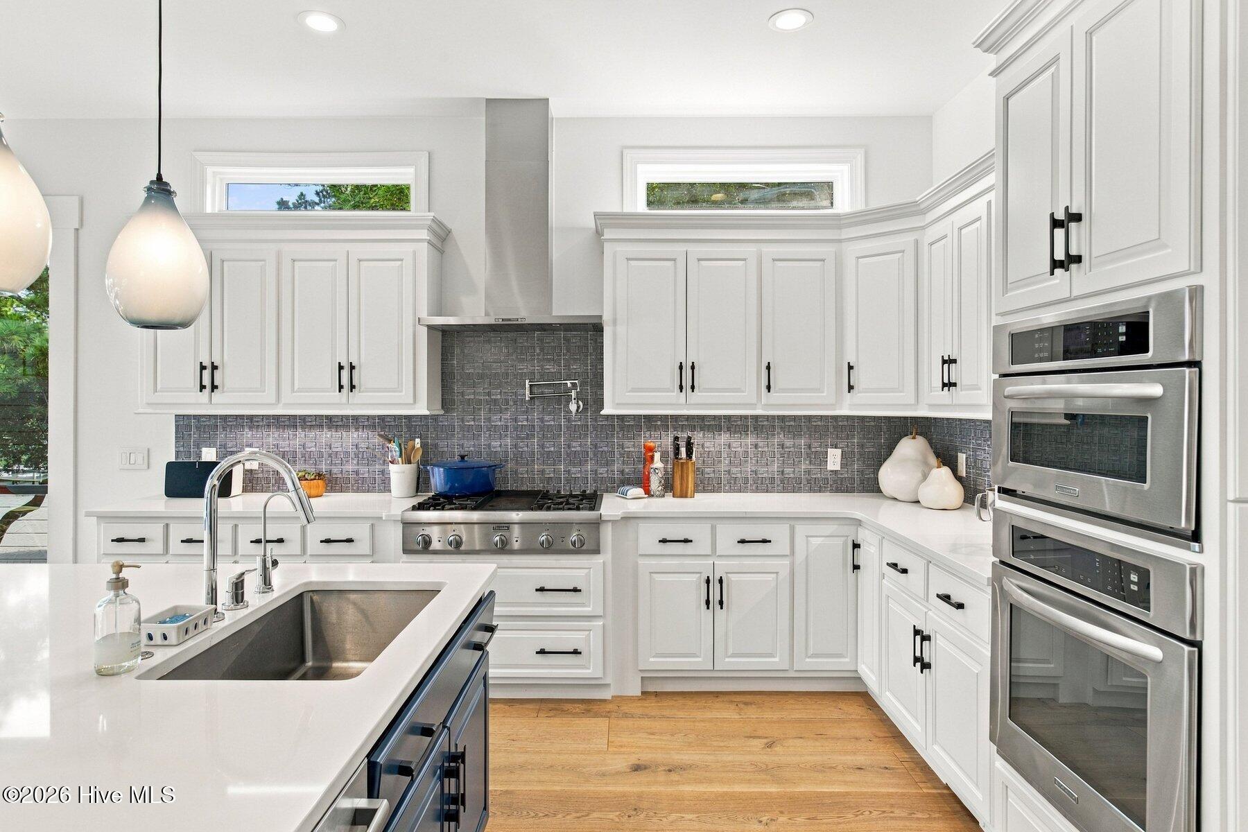 4302 Lauralis Bluff Court
