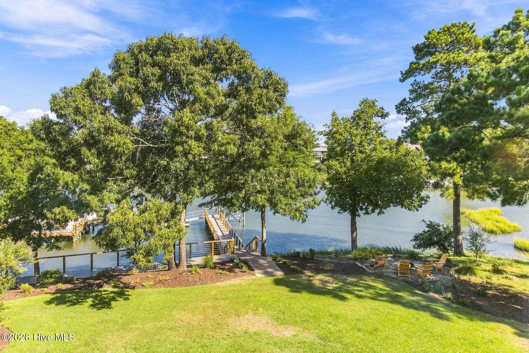 4302 Lauralis Bluff Court