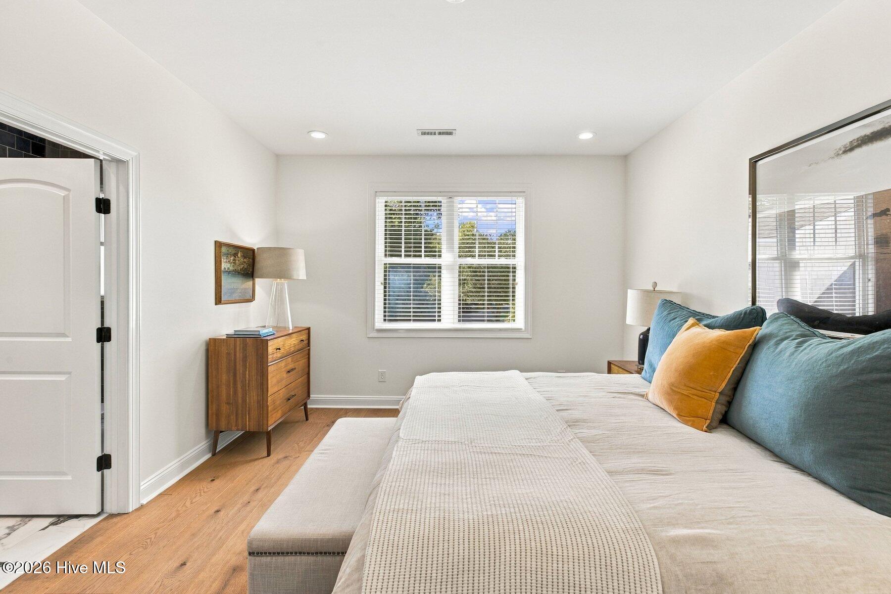 4302 Lauralis Bluff Court