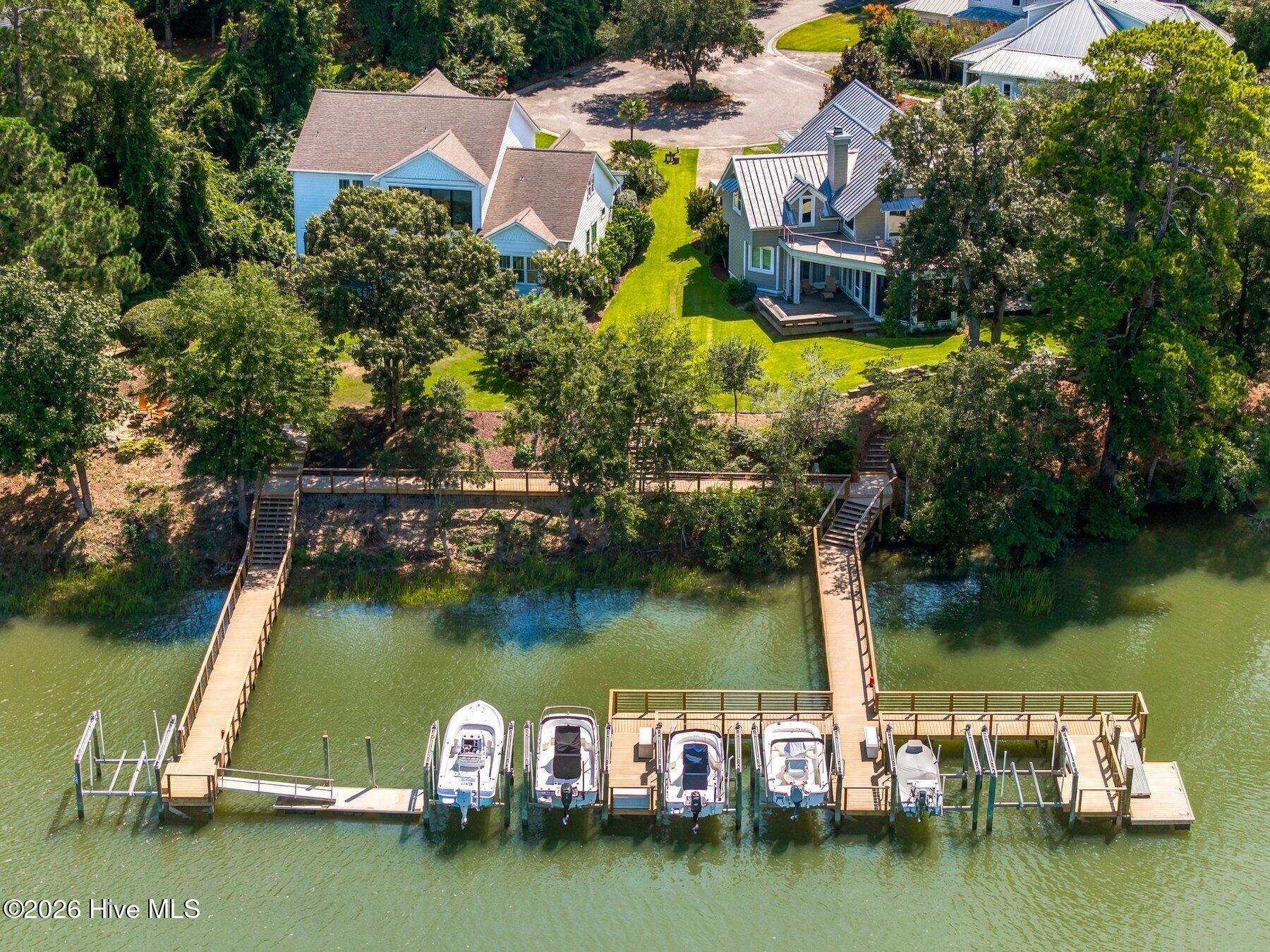 4302 Lauralis Bluff Court