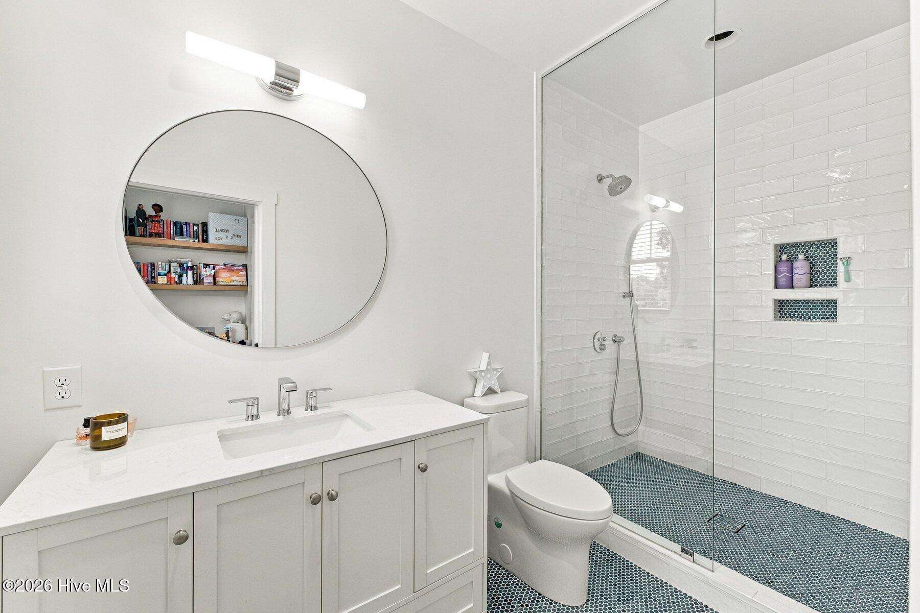4302 Lauralis Bluff Court