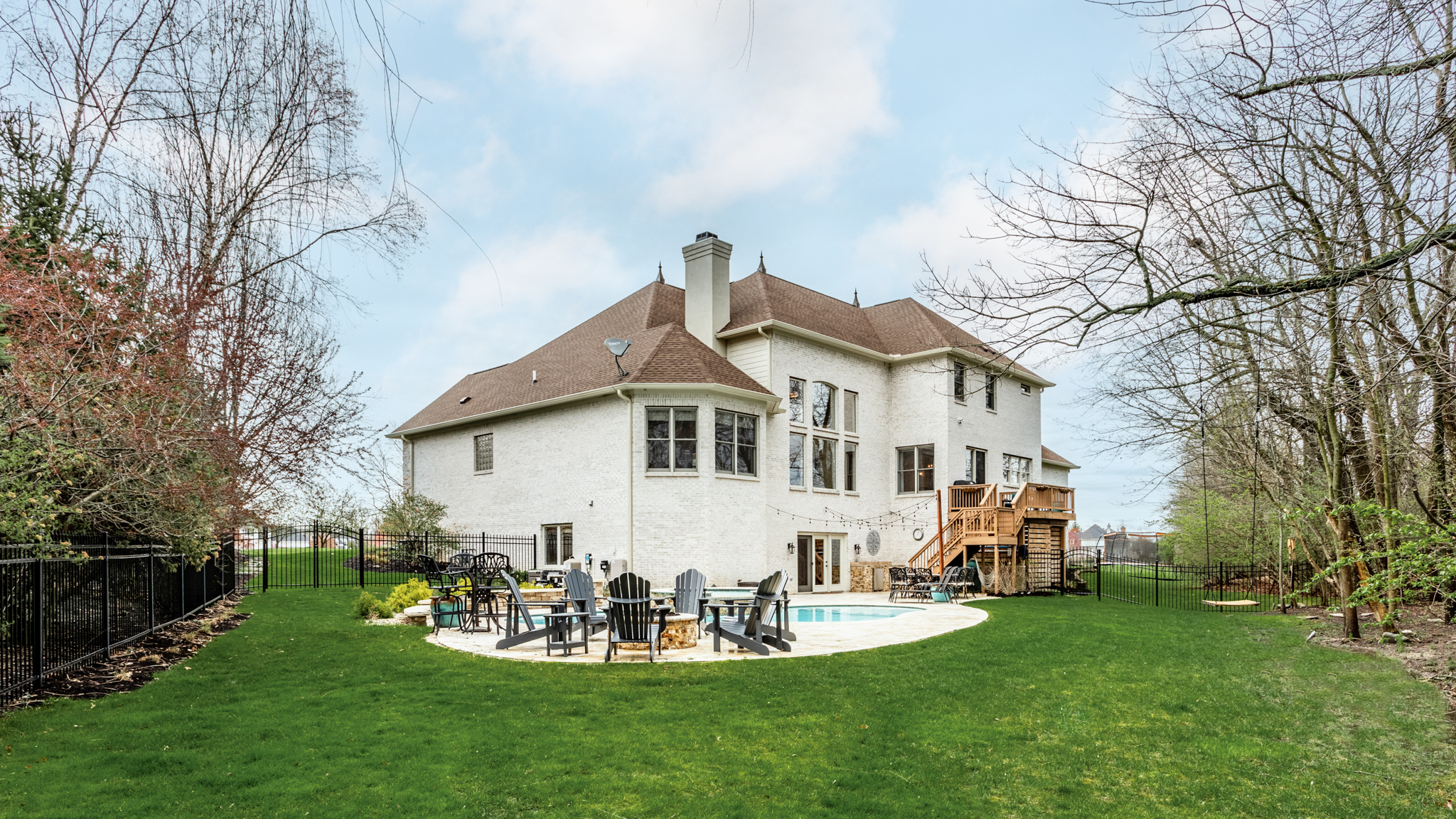 10469 Roxley Bend