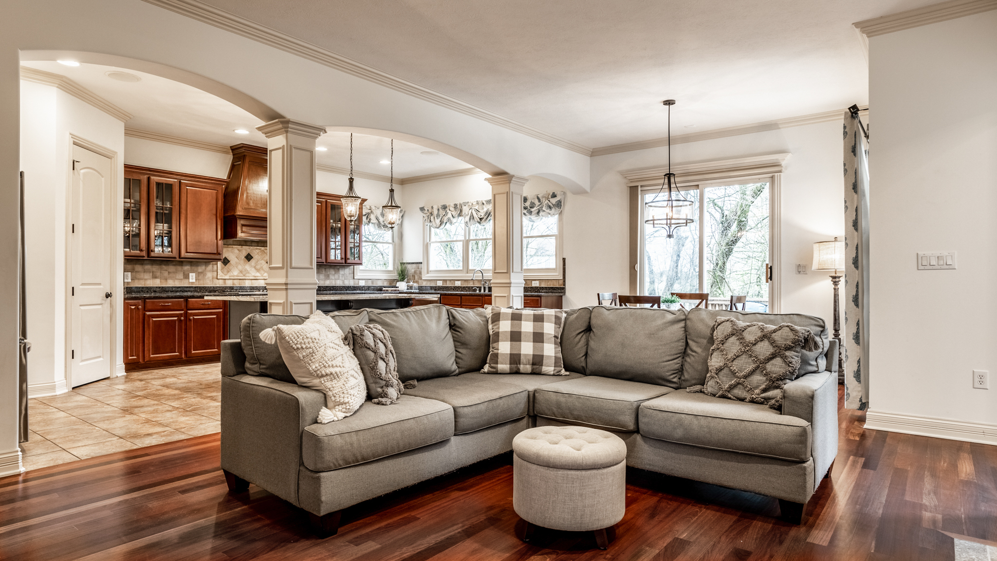 10469 Roxley Bend