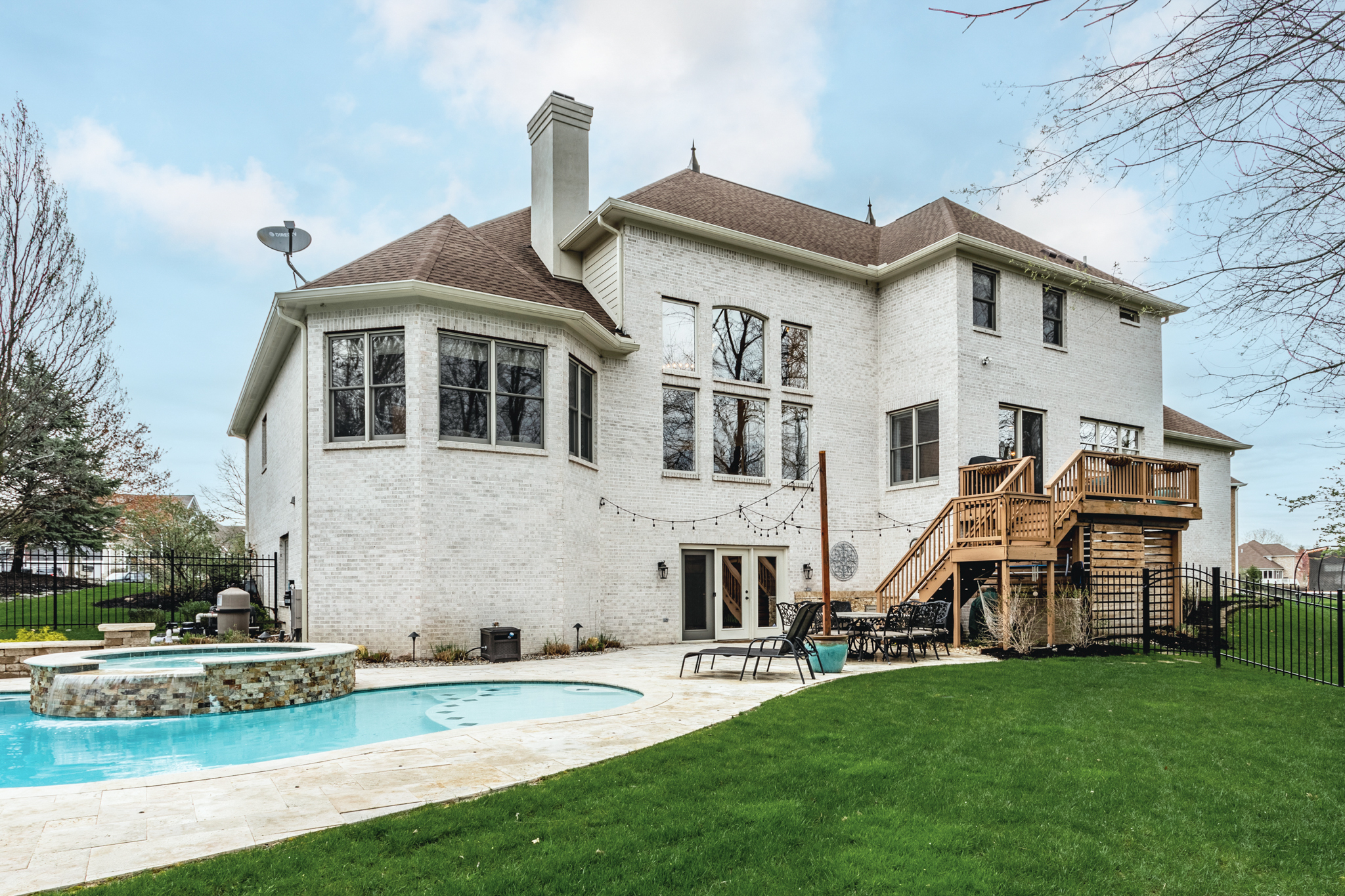 10469 Roxley Bend
