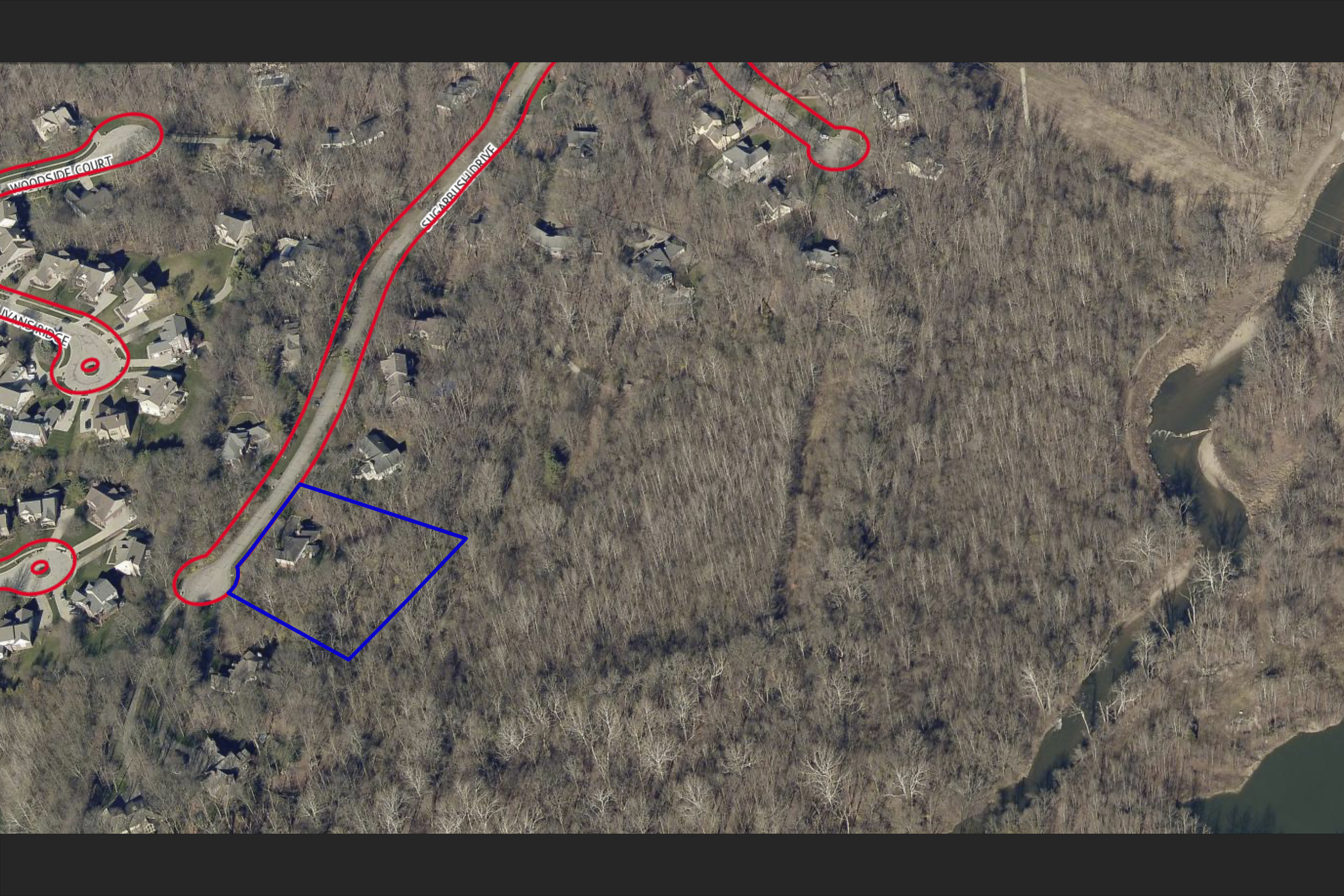 885 Sugarbush Ridge