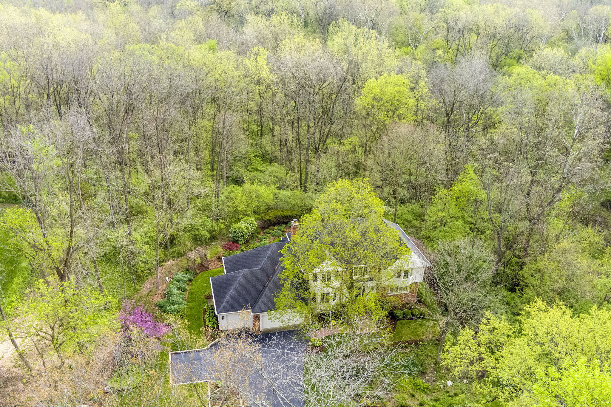 885 Sugarbush Ridge