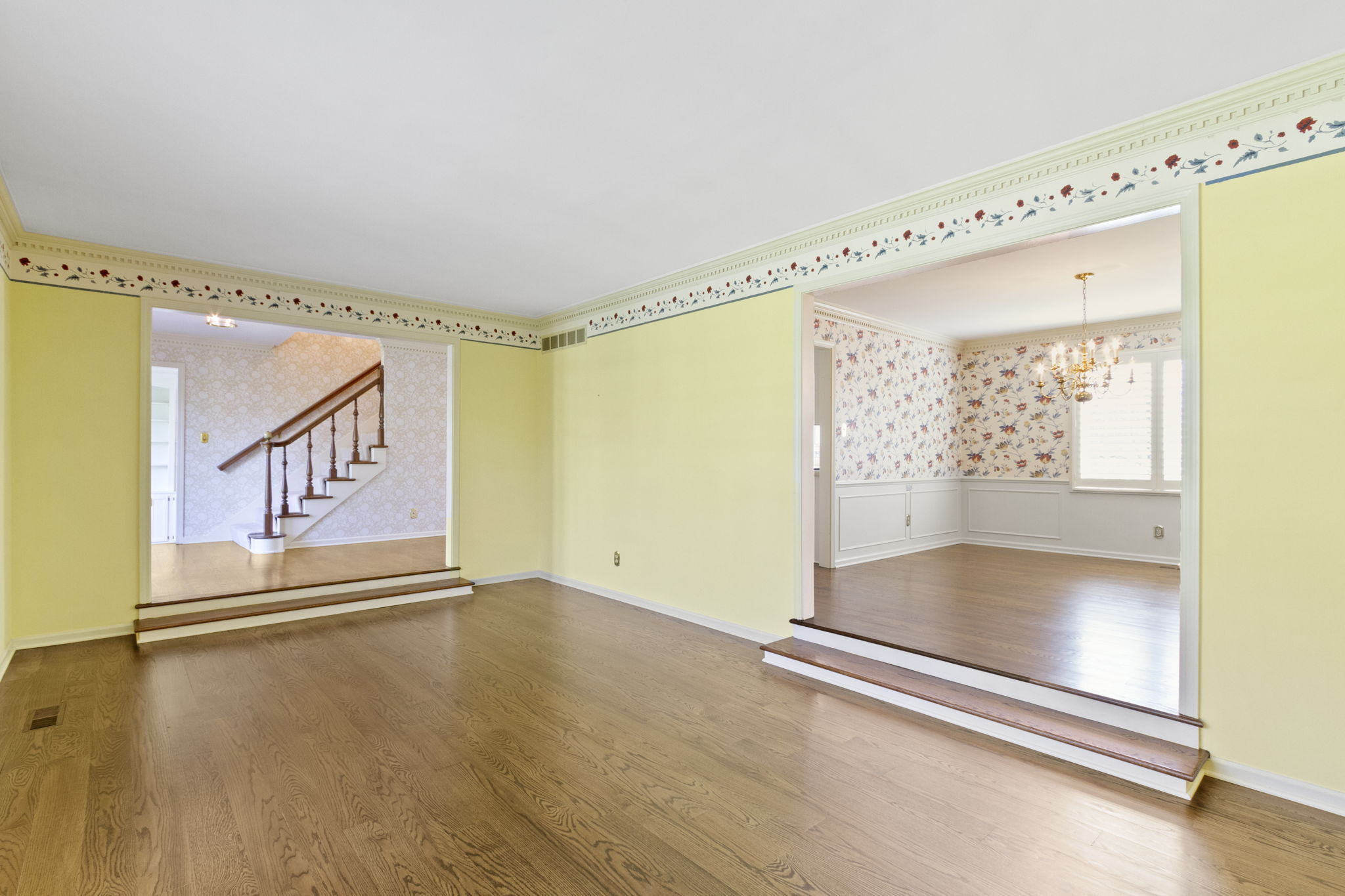 885 Sugarbush Ridge