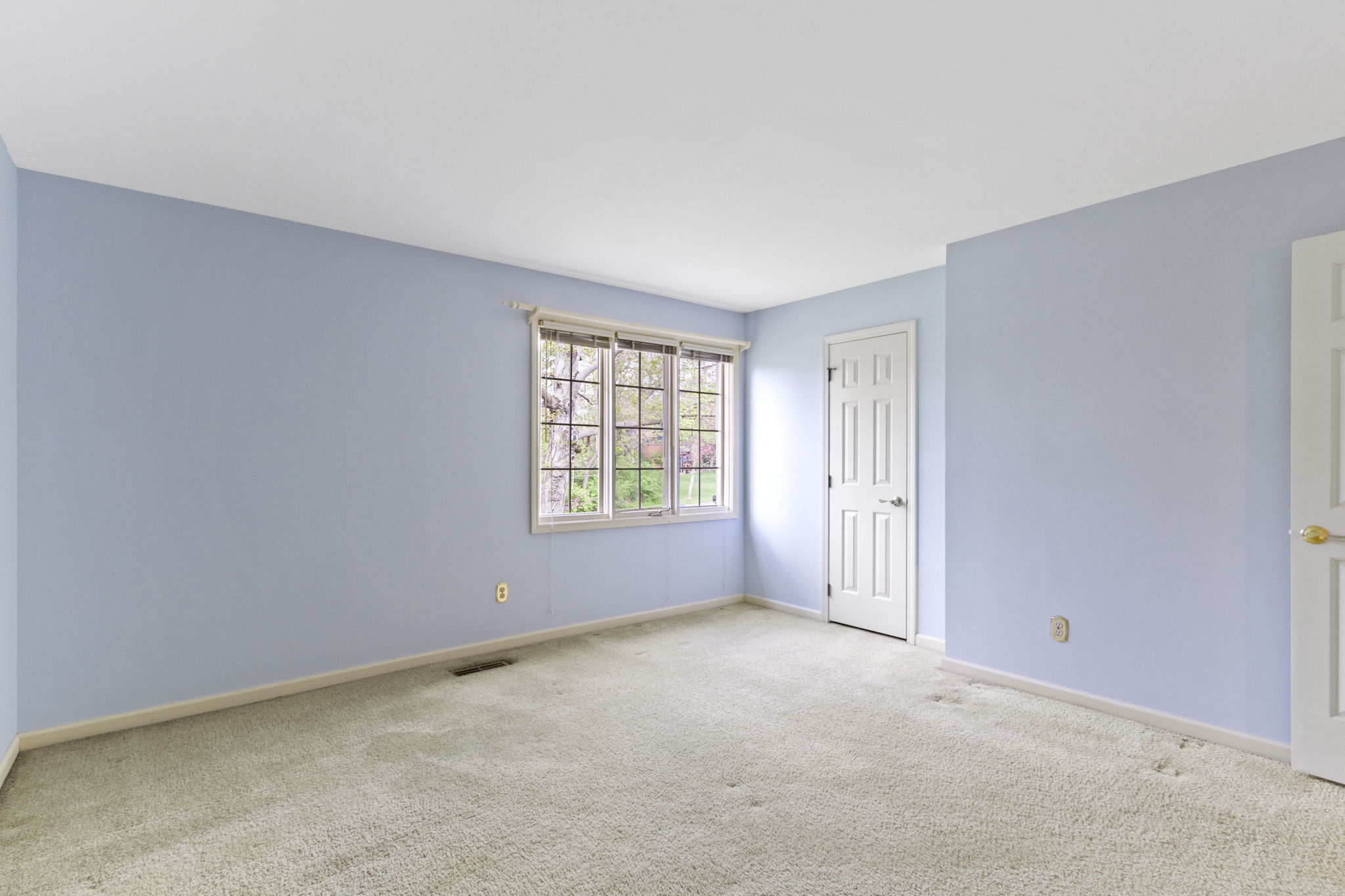 885 Sugarbush Ridge