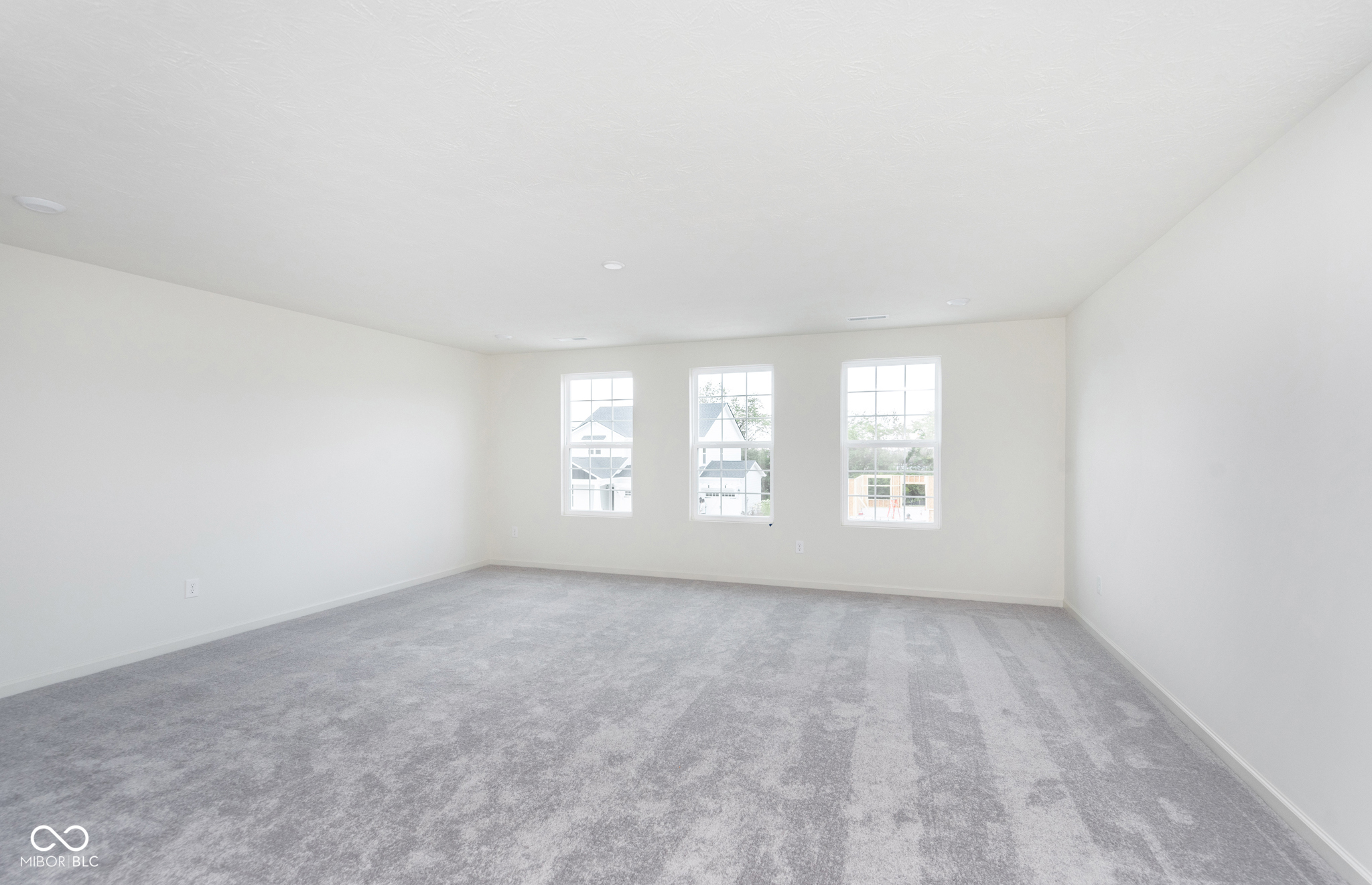 15220 Montfort Drive