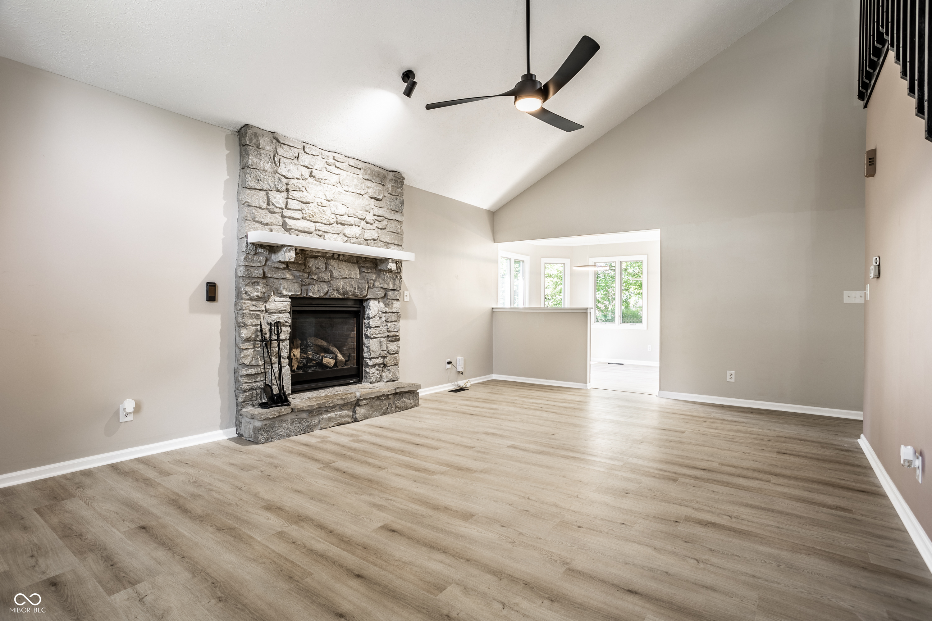 1645 Graystone Lane