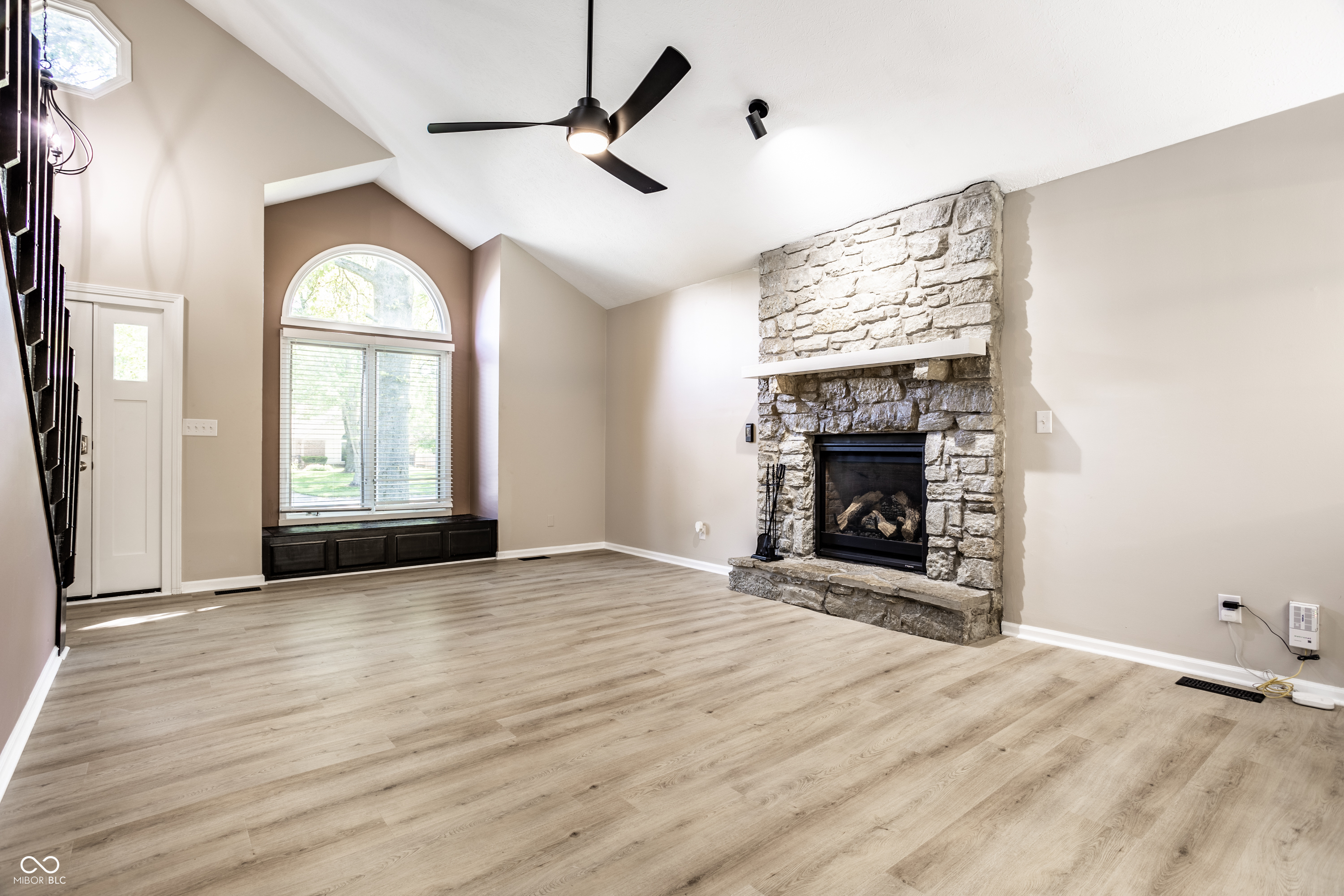 1645 Graystone Lane