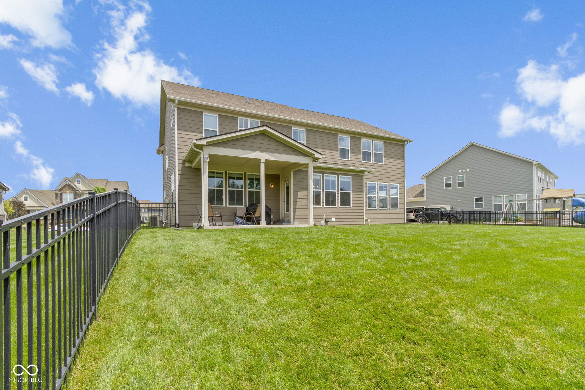 2466 Stonehaven Way