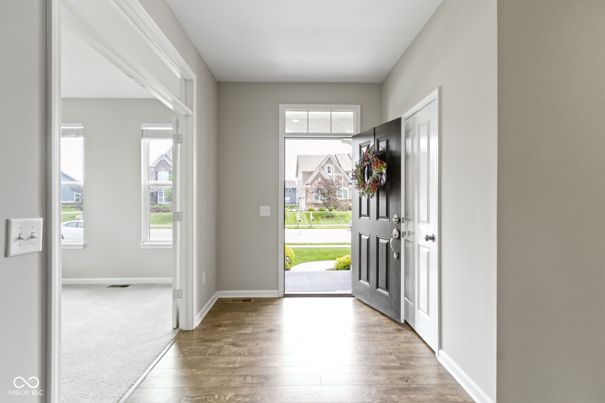 2466 Stonehaven Way