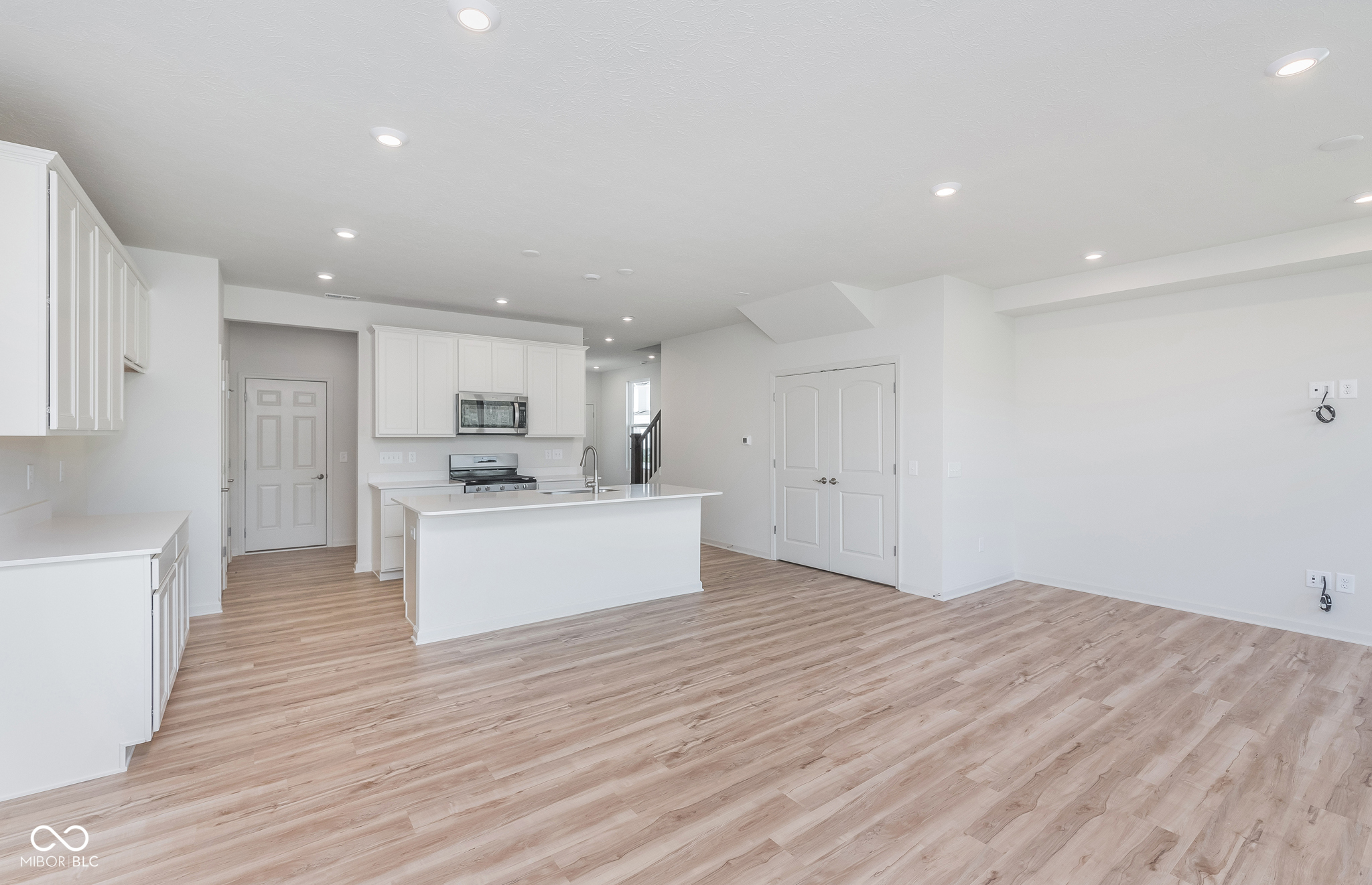 10900 Morab Drive