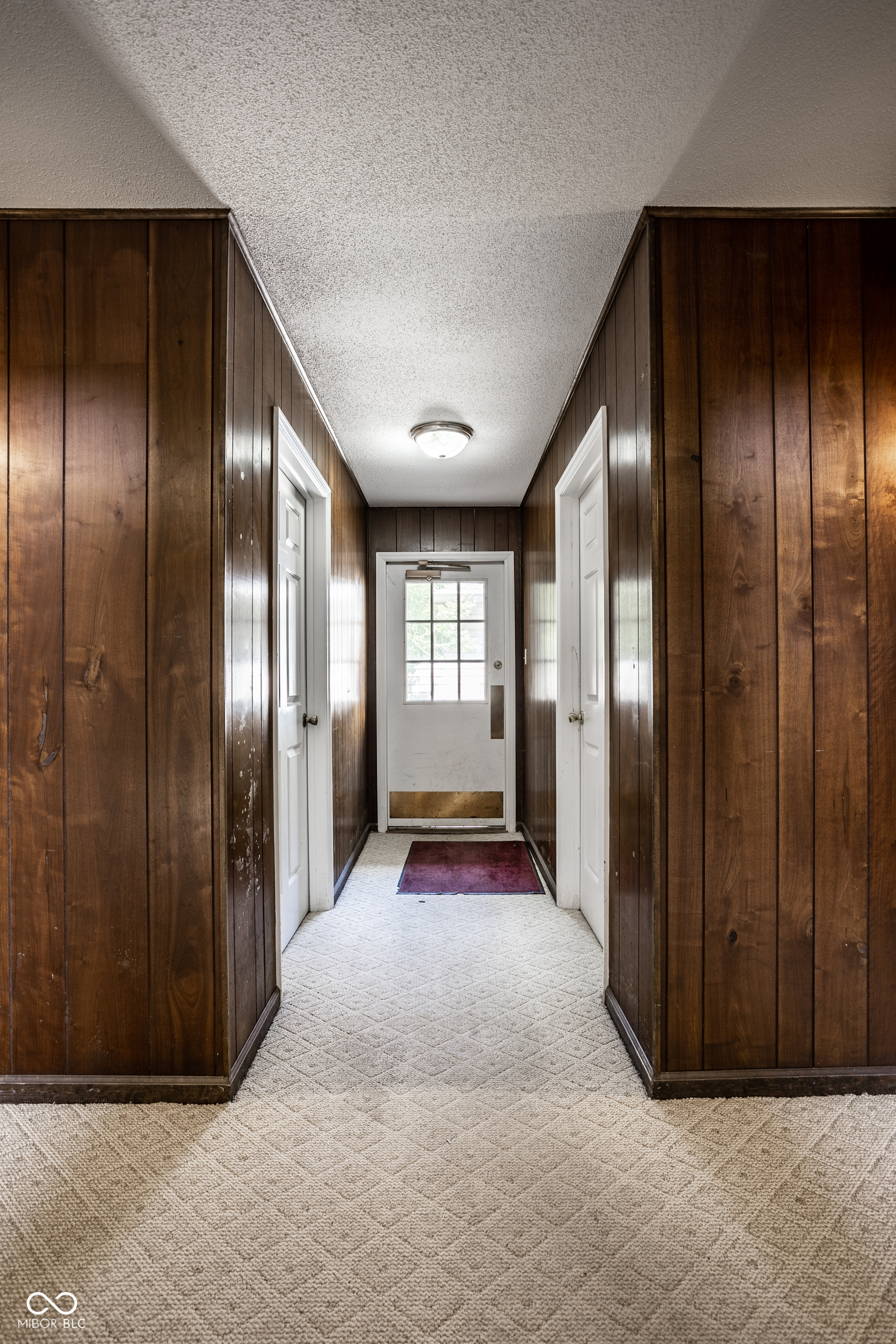 2826 Lake Forest Drive