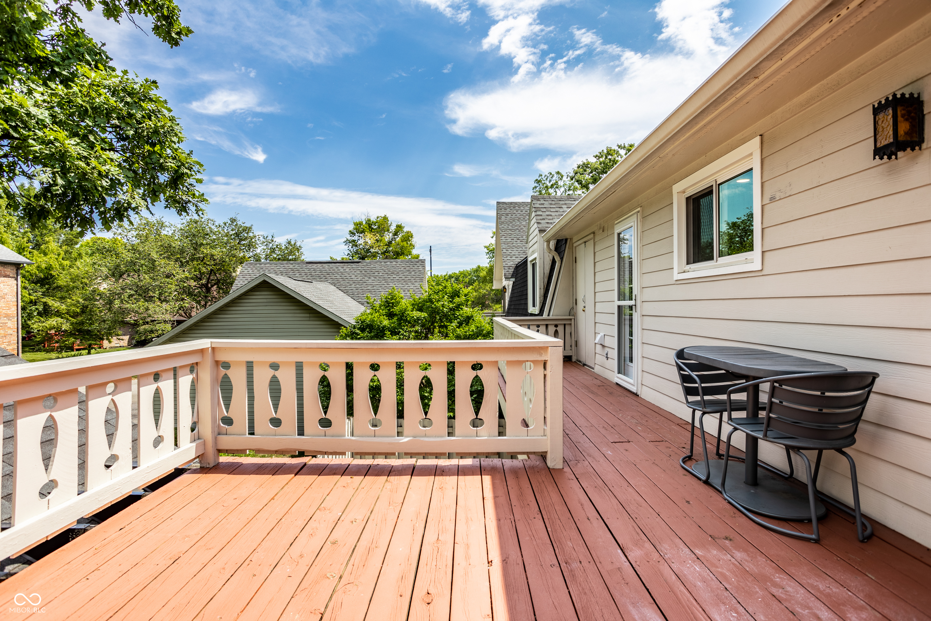2826 Lake Forest Drive
