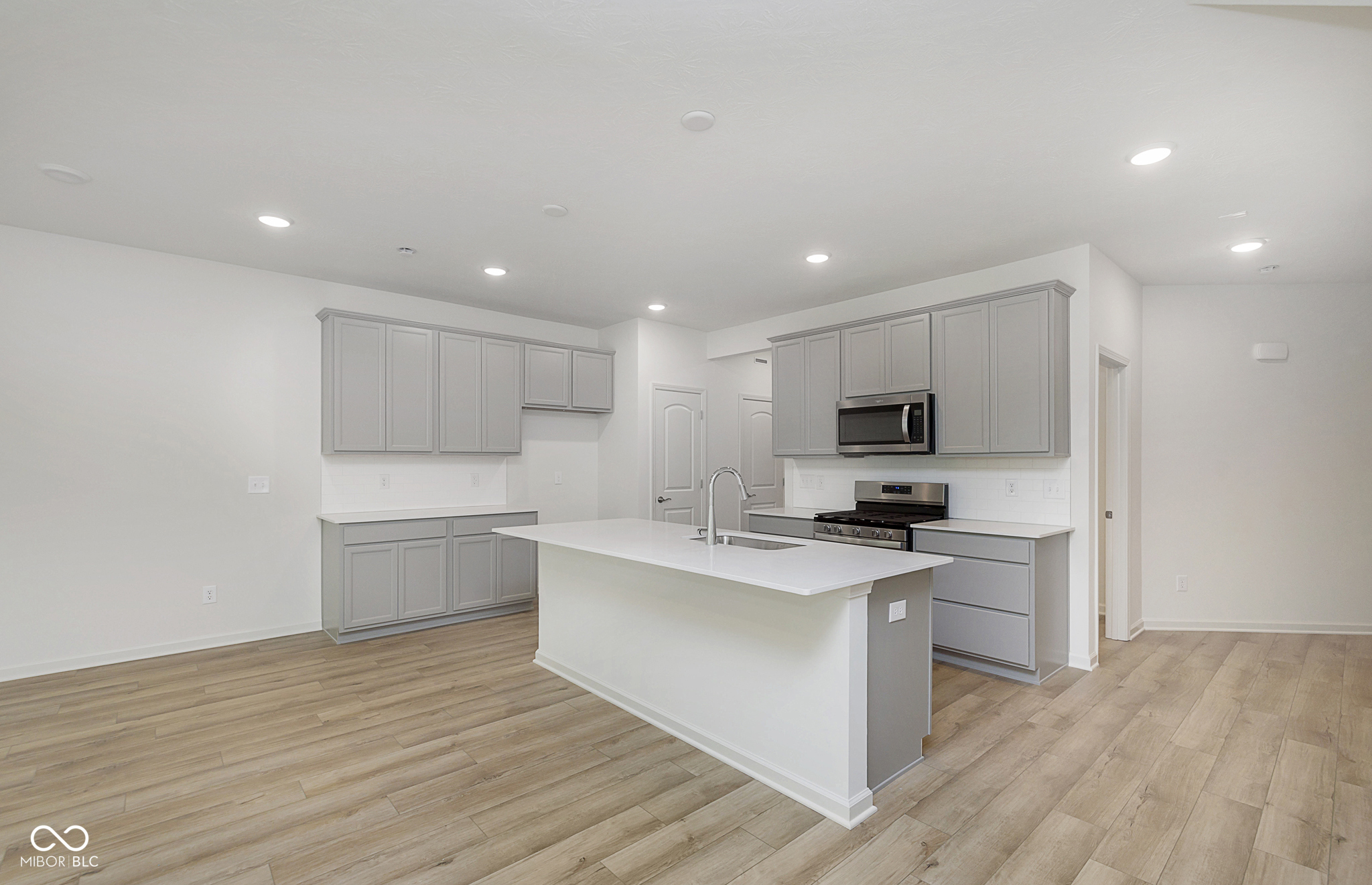 9672 Oleander Drive
