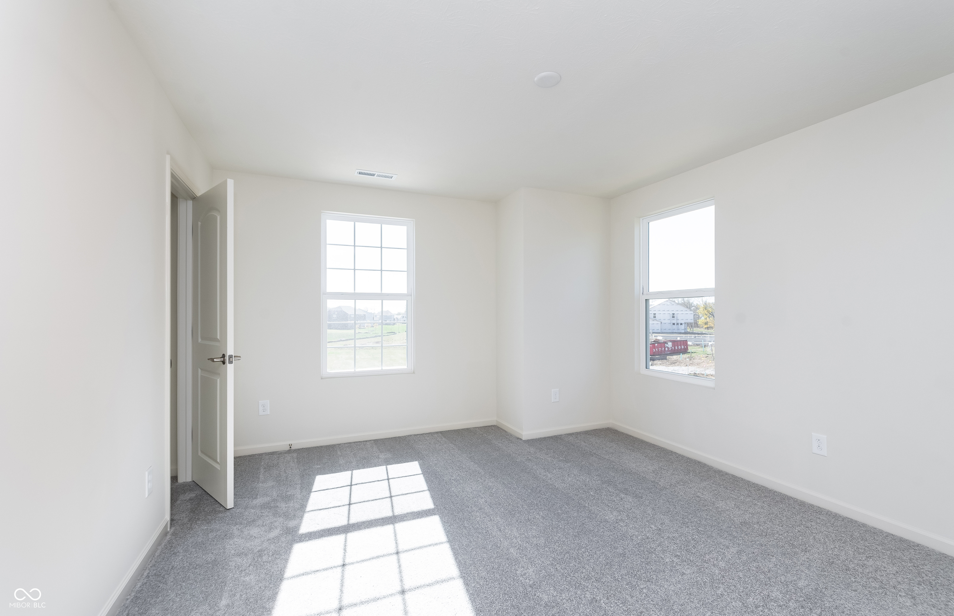 6886 Jacone Drive