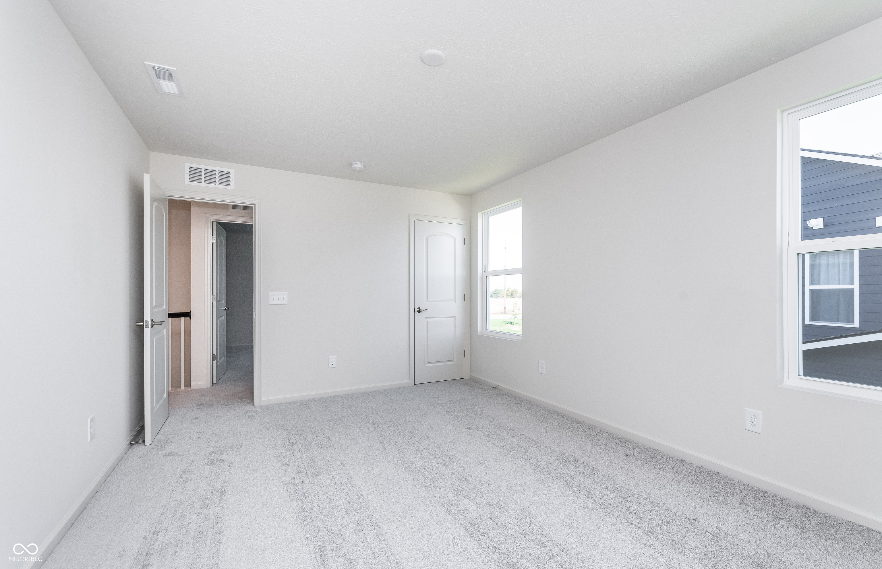 6886 Jacone Drive
