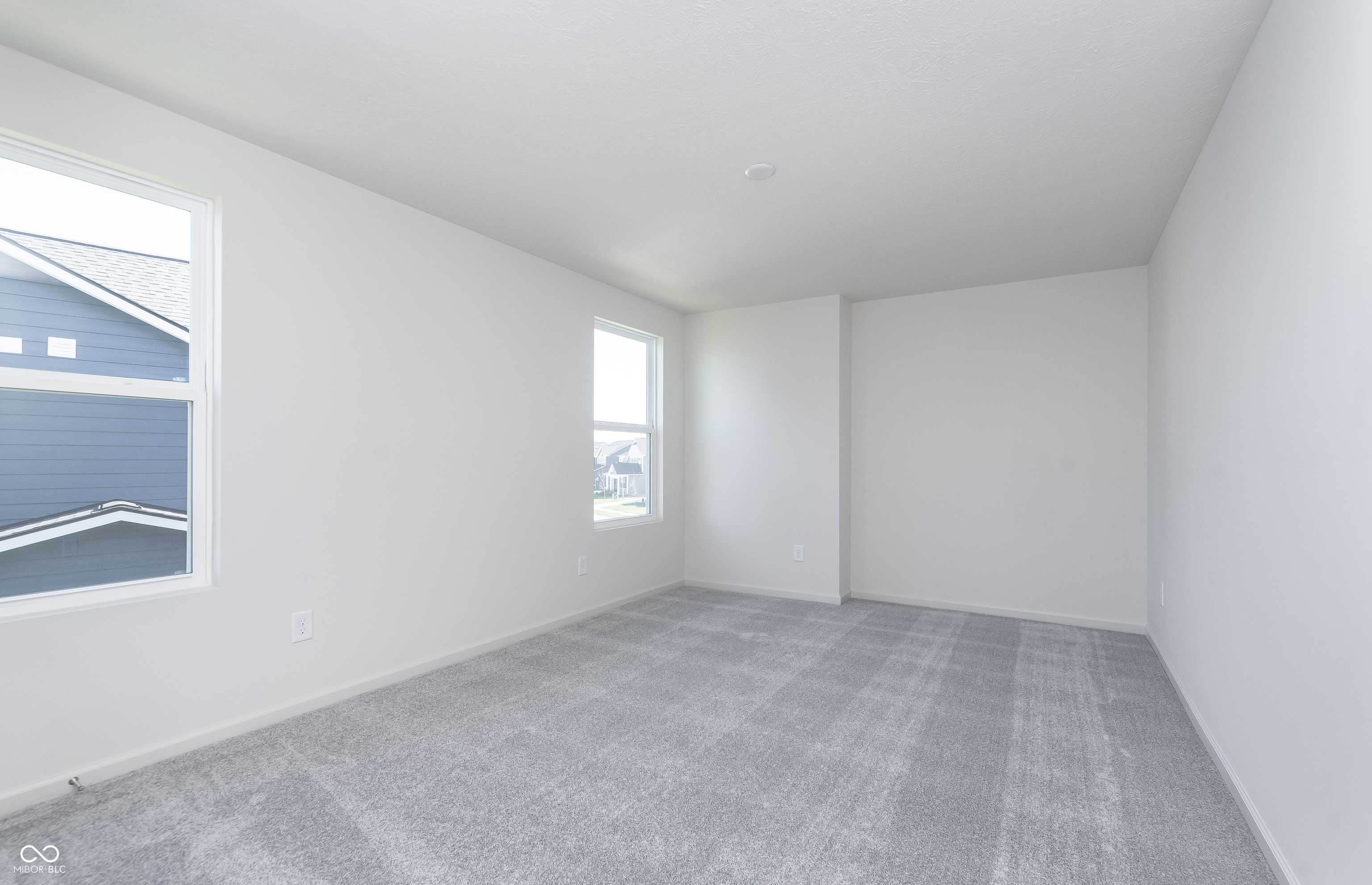 6886 Jacone Drive