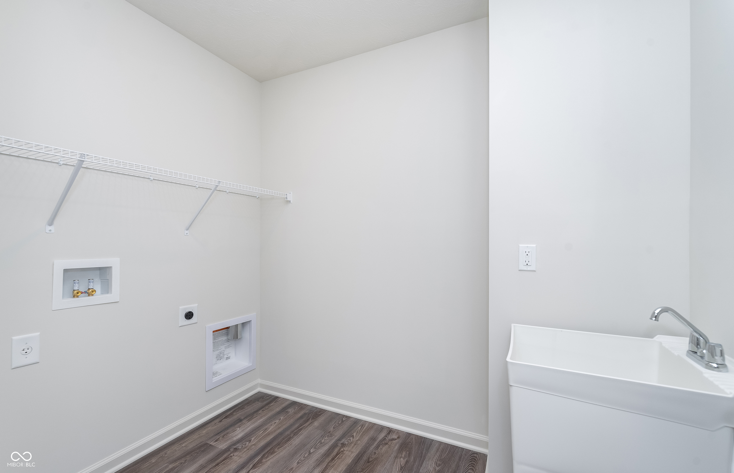 6886 Jacone Drive