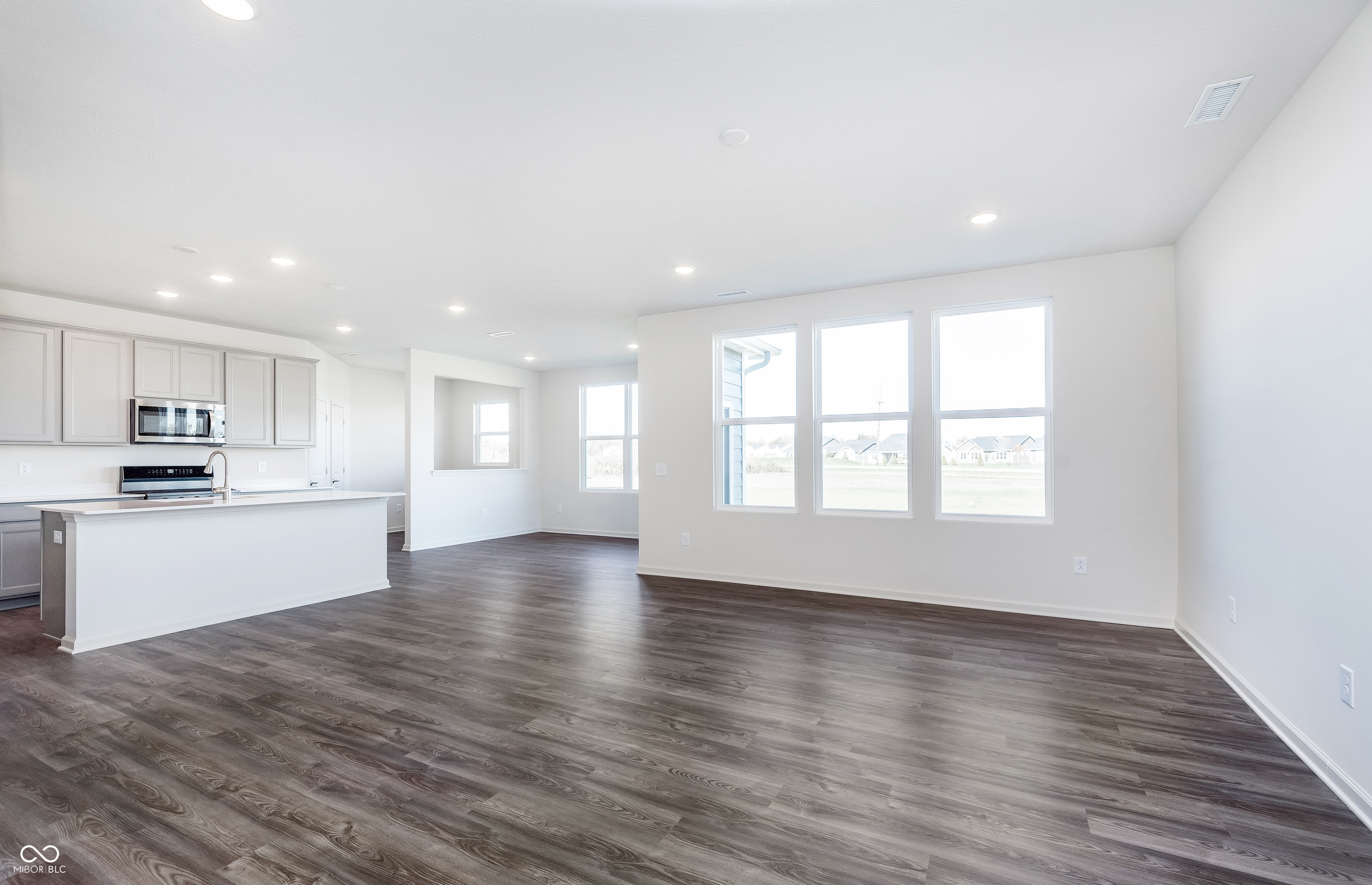 6886 Jacone Drive