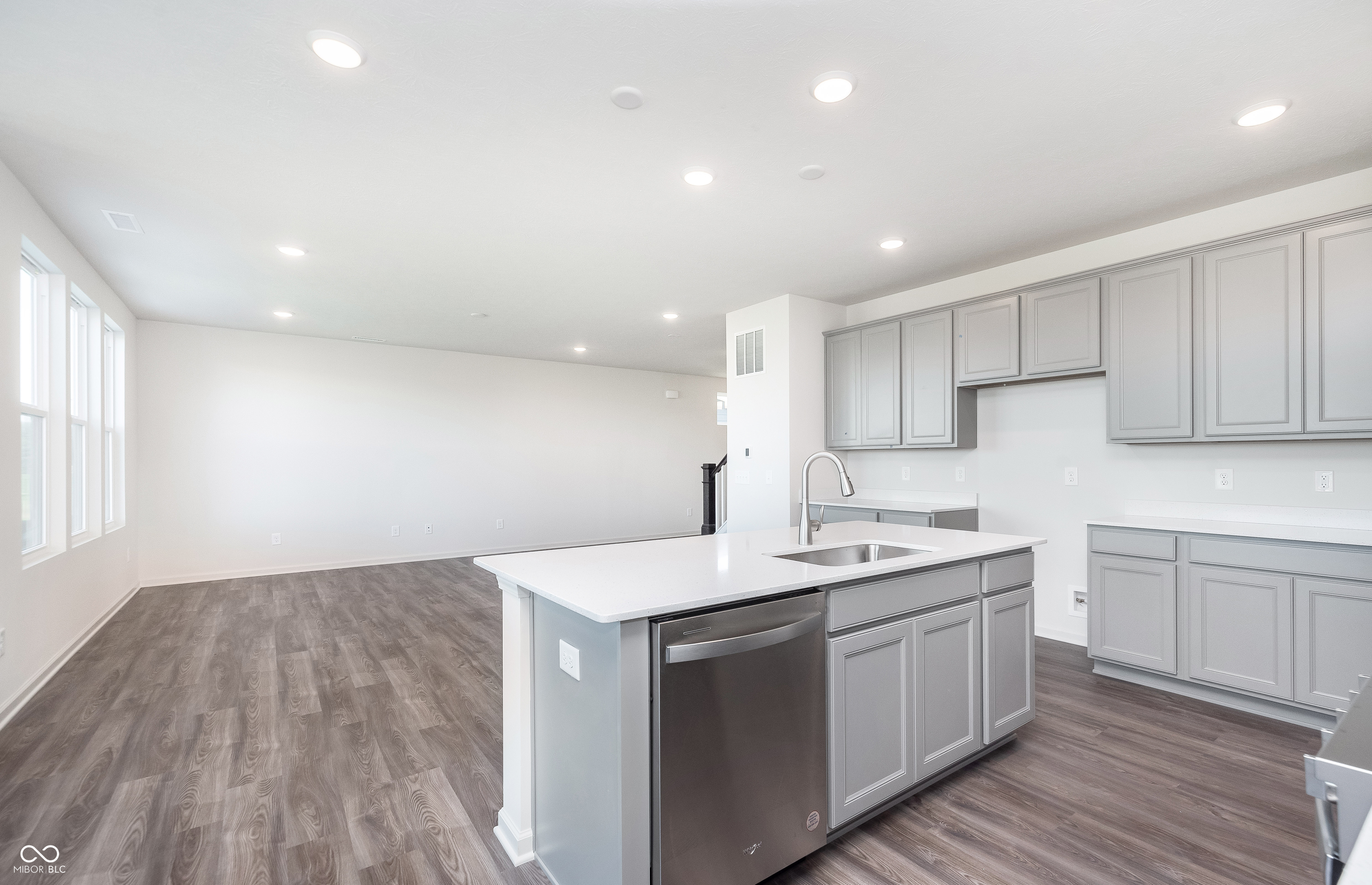 6886 Jacone Drive