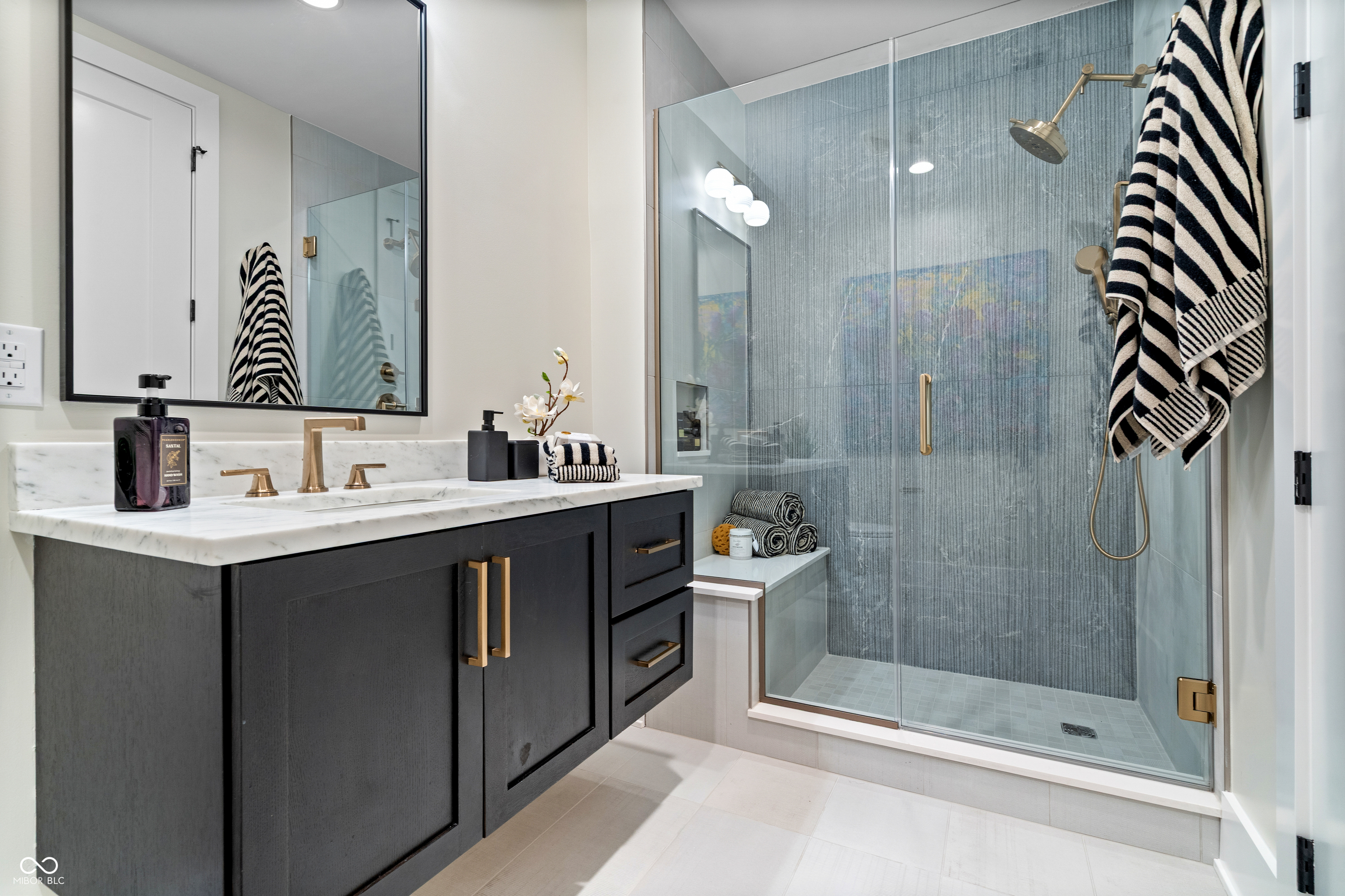 41 N Rangeline Road Unit: Unit 7